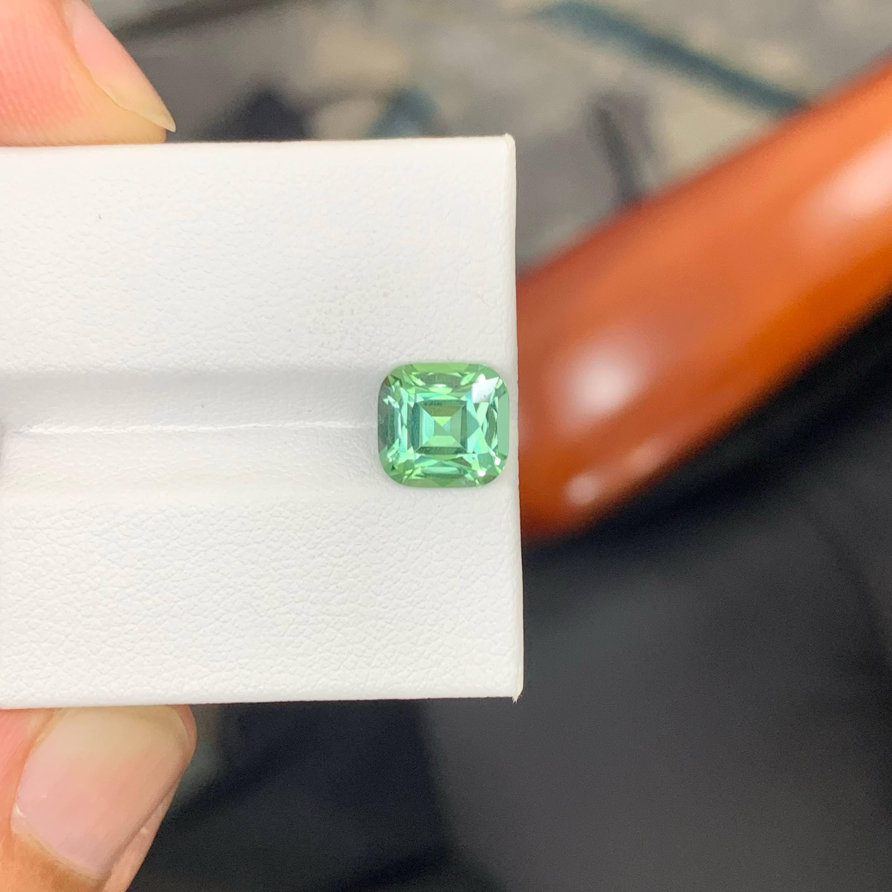 da uomo o donna 2.70 Carati di tormalina verde laguna naturale sfusa con taglio a cuscino Gemma afgana in vendita