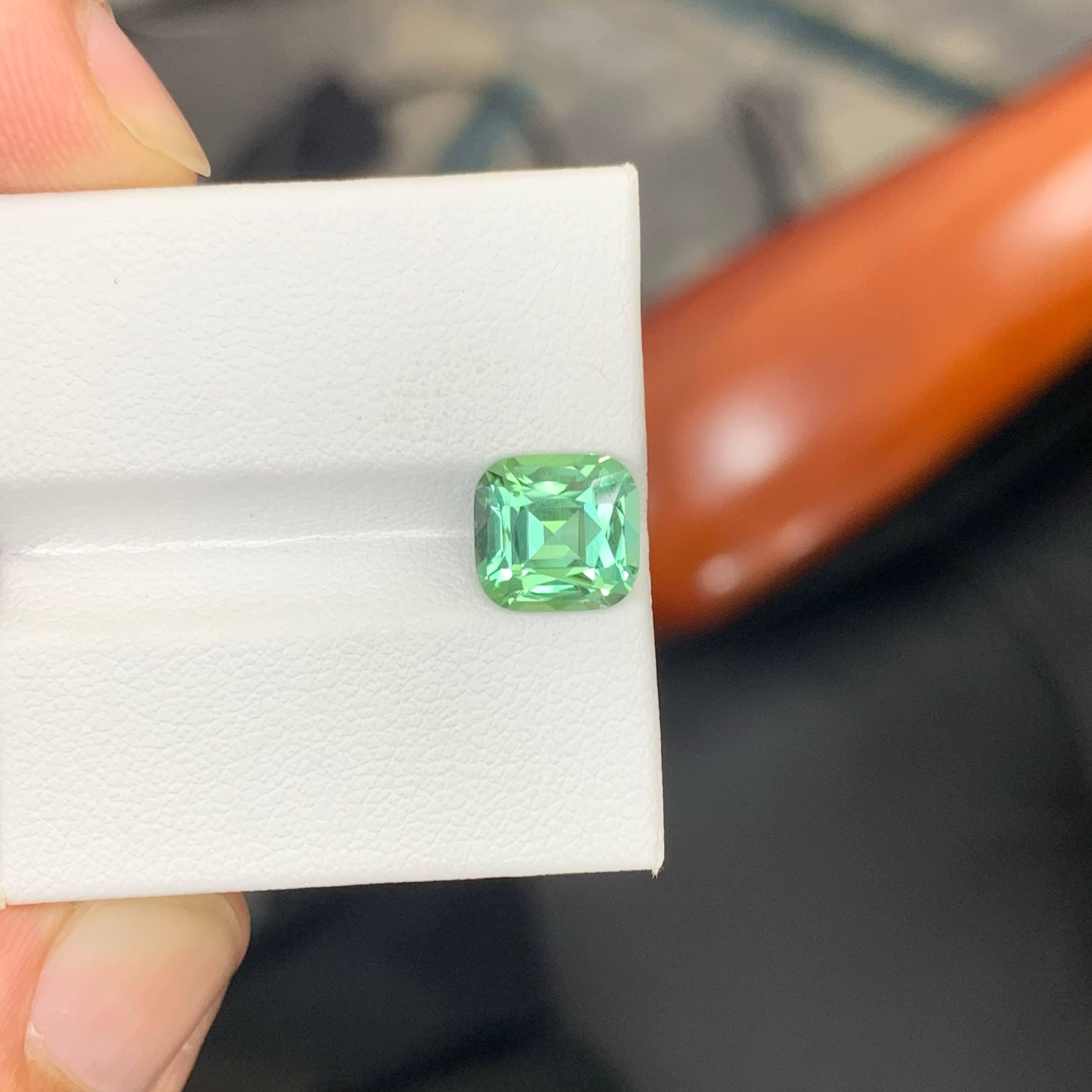 2.70 Carati di tormalina verde laguna naturale sfusa con taglio a cuscino Gemma afgana in vendita 1