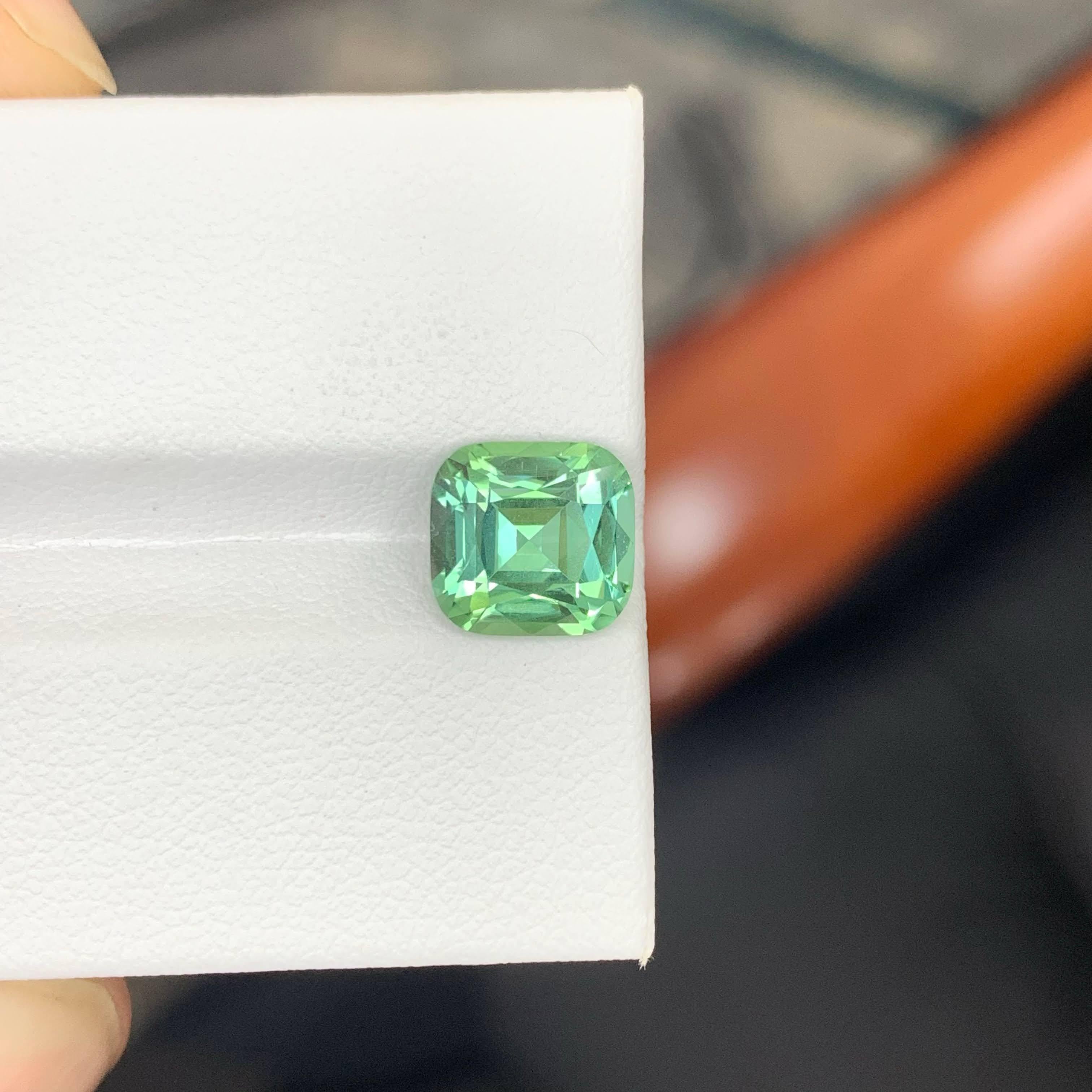 2.70 Carati di tormalina verde laguna naturale sfusa con taglio a cuscino Gemma afgana in vendita 2