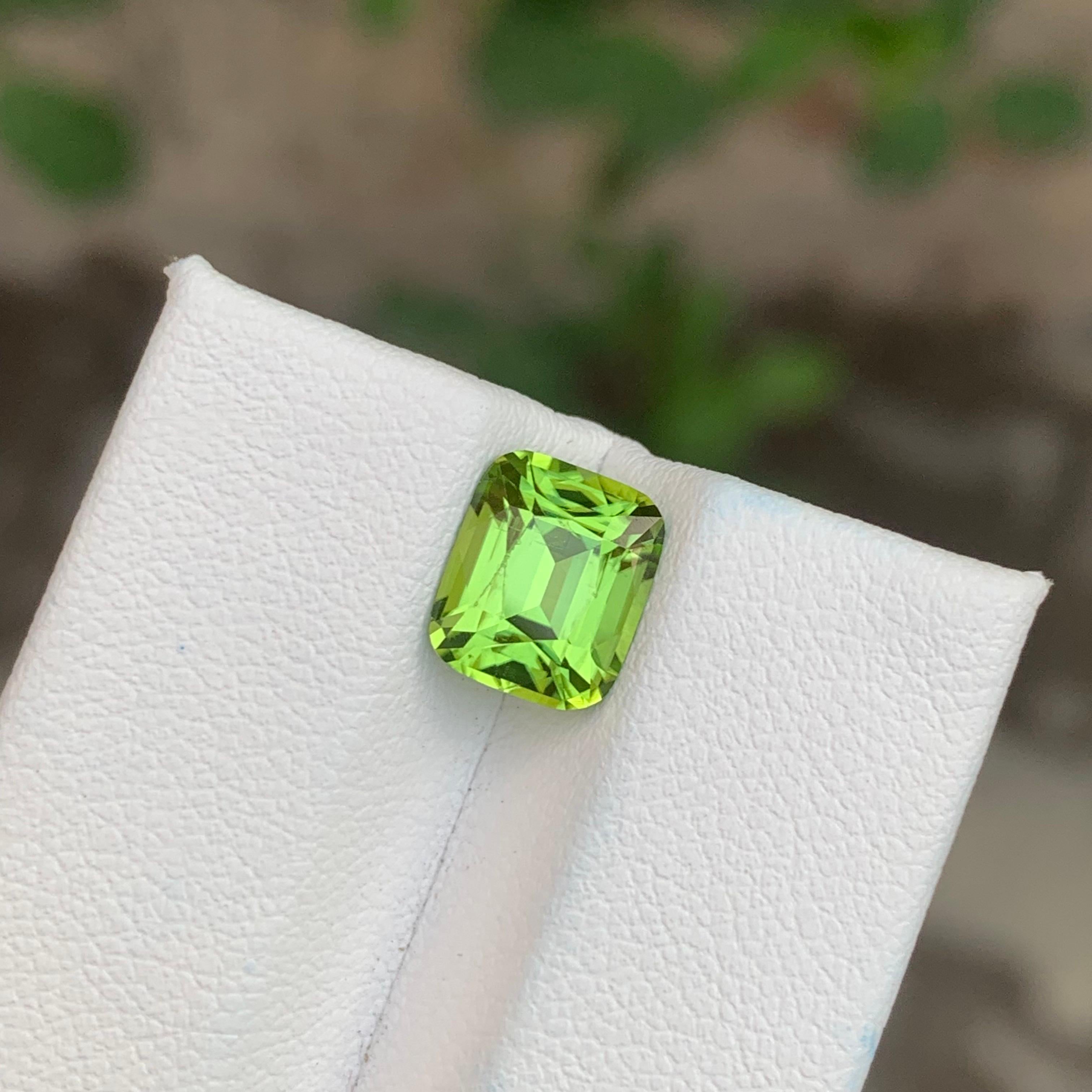 Cushion Cut 2.70 Carat Natural Loose Peridot Cushion Shape Gemstone For Sale