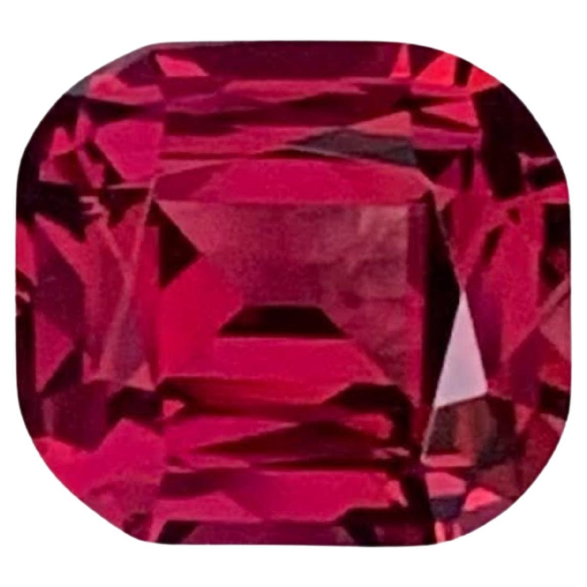 2.70 Carat Natural Loose Pinkish Red Garnet Stone Cushion Cut Tanzanian Gemstone (pierre précieuse tanzanienne)