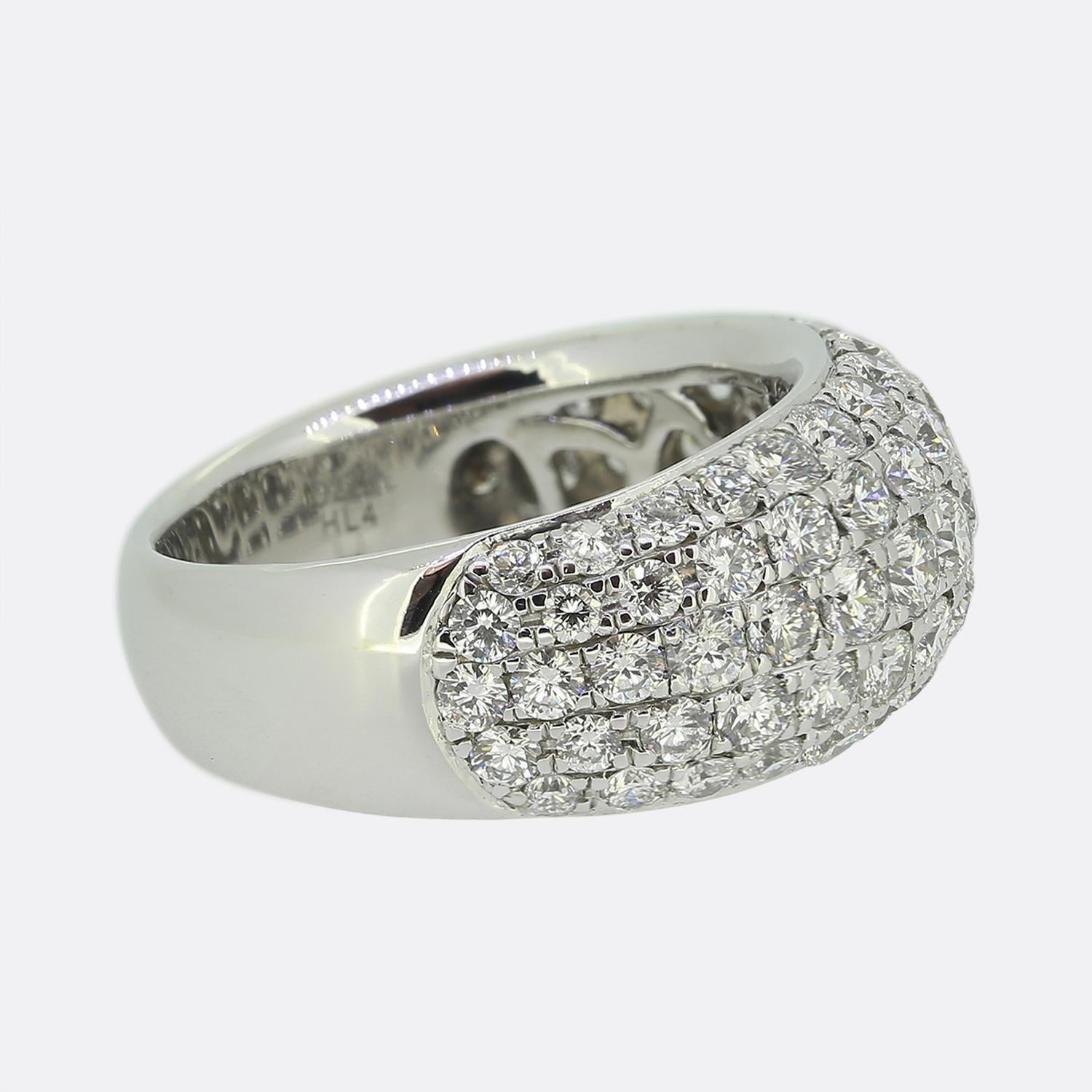 2.70 Carat Round Brilliant Cut Pavé Set Diamond Ring For Sale at 1stDibs
