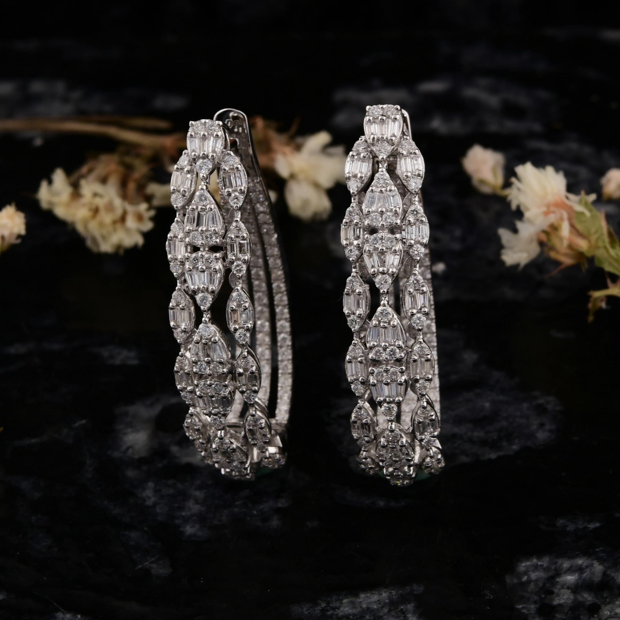 2,70 Karat SI-Reinheit HI-Farbe Diamant-Ohrringe 14 Karat Weißgold-Schmuck (Baguetteschliff) im Angebot