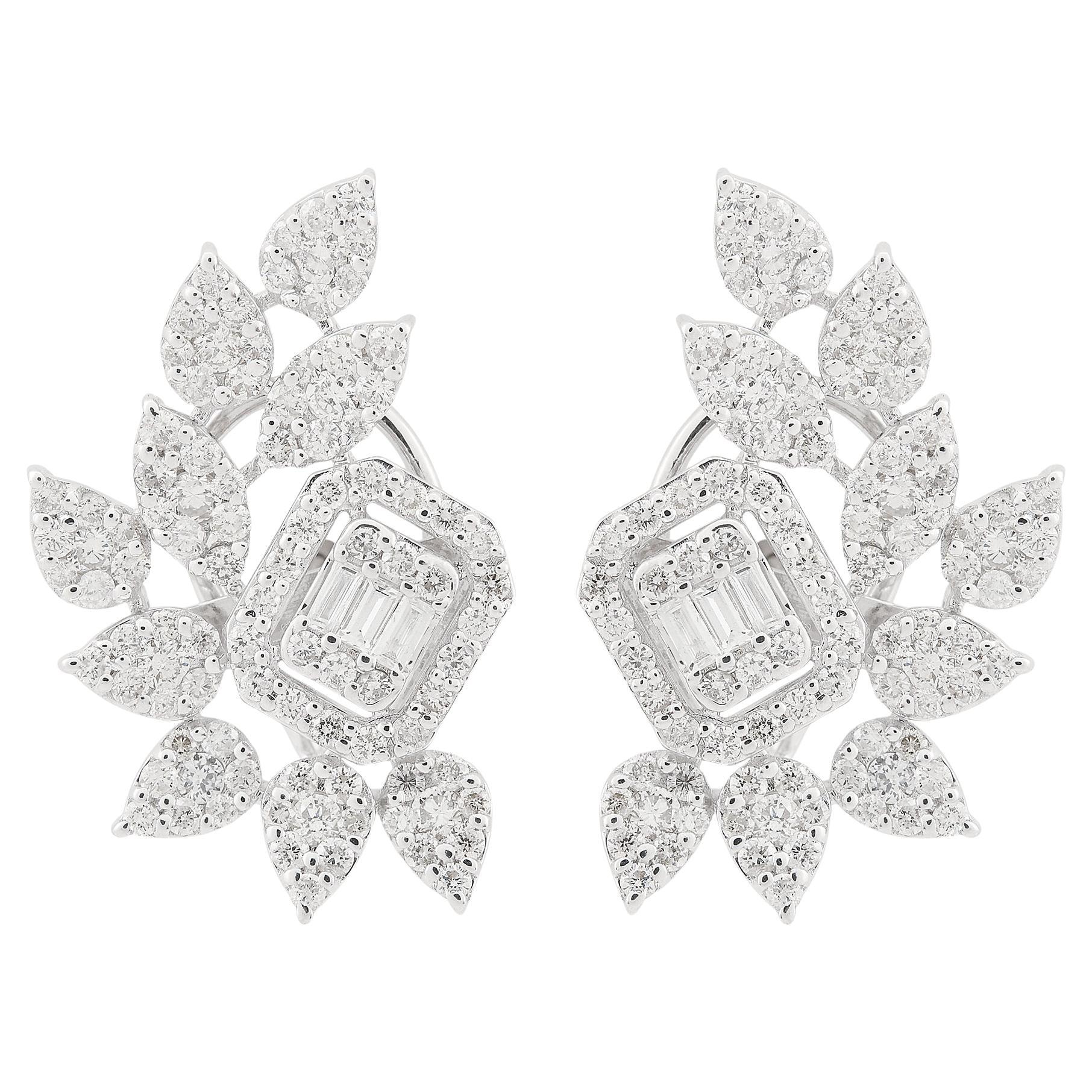 Clous d
oreilles en or blanc 18 carats avec diamants de 2,70 carats de pureté SI de couleur hi-colore