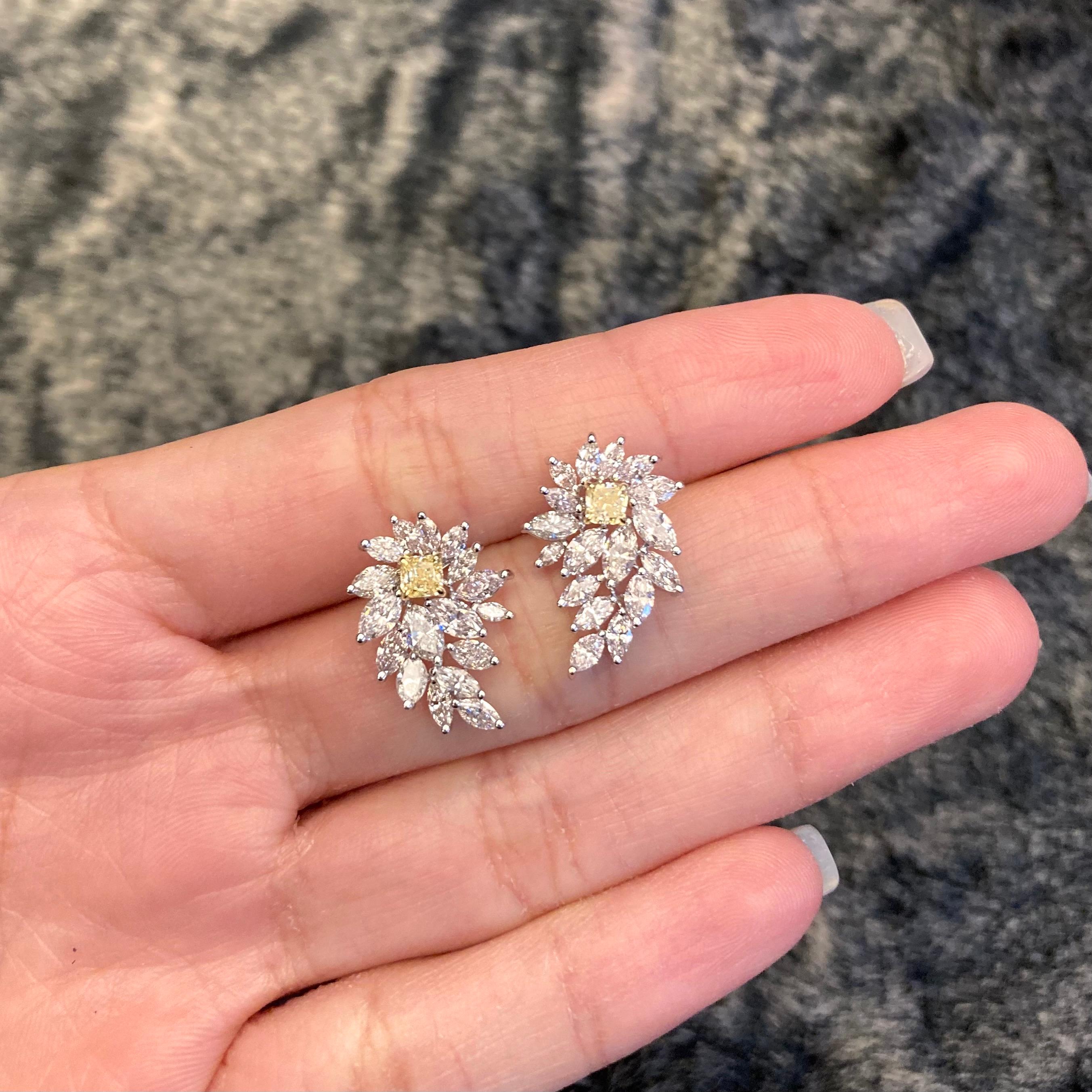 2.70 Carat Soothing Yellow and White Diamond Designer Wings Earring In New Condition In Hung Hom, HK