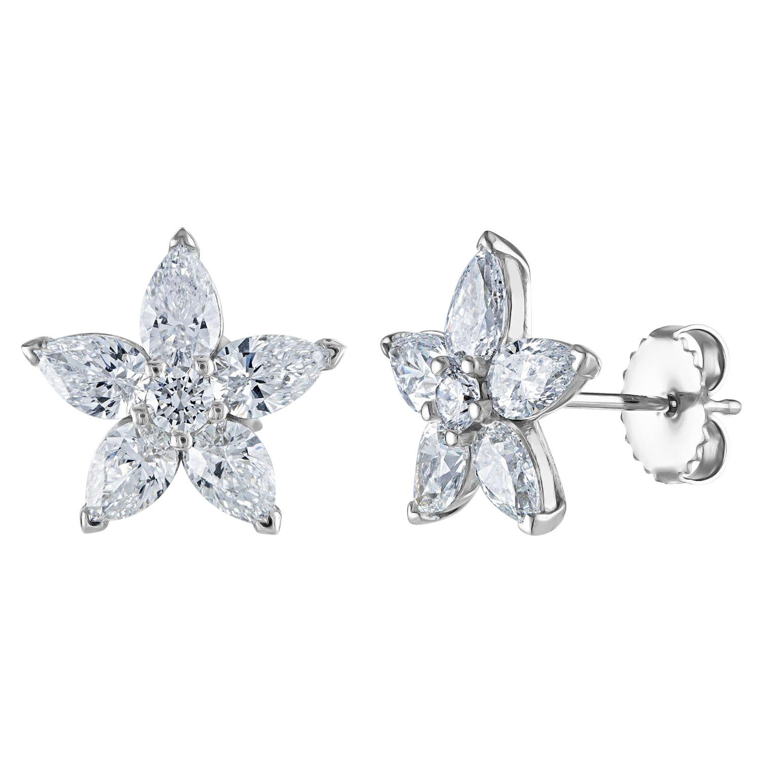 2.70 Carat Star Diamond Gold Stud Earrings For Sale