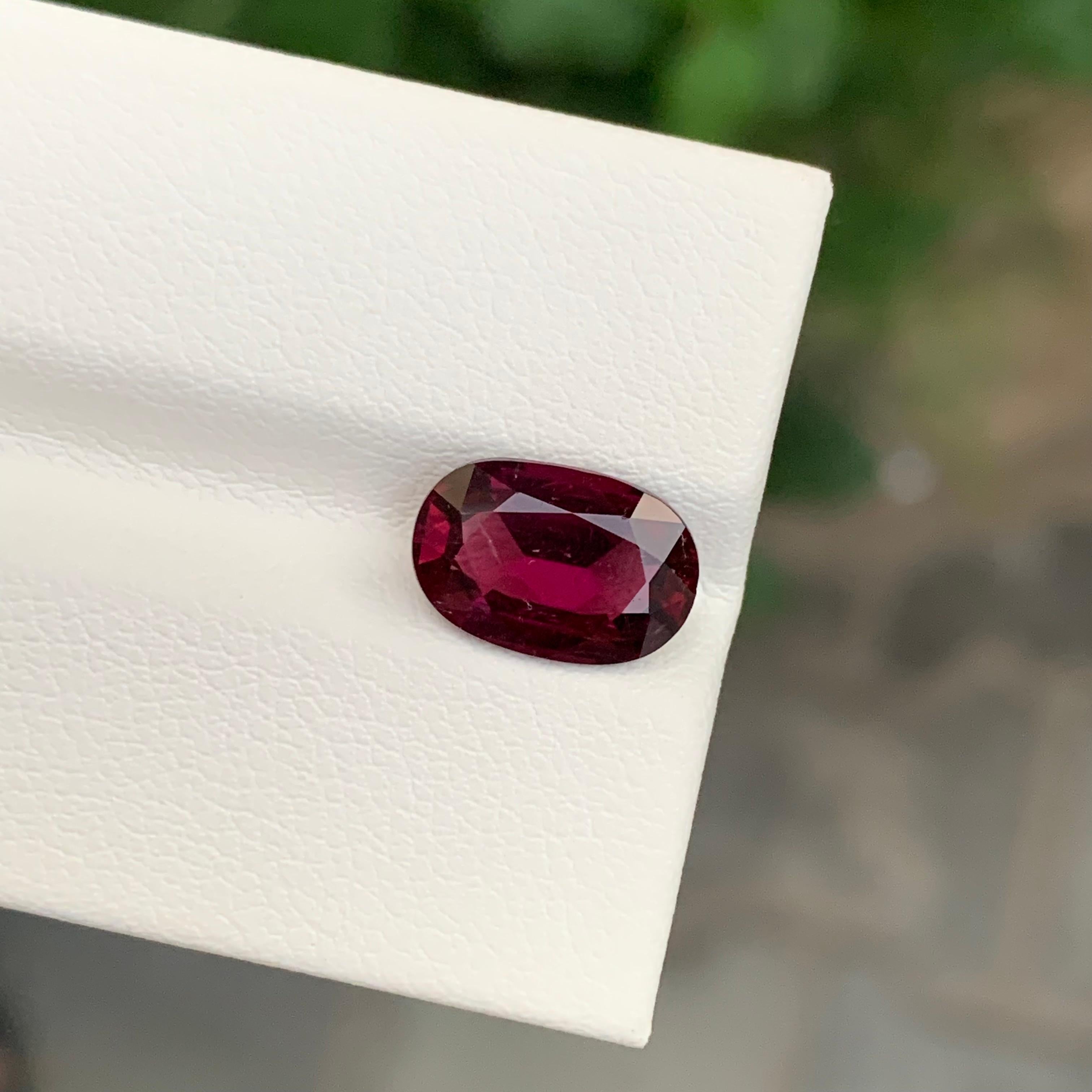 2.70 Carat Stunning Faceted Rubellite Tourmaline Oval Shape Gemstone Neuf - En vente à Peshawar, PK