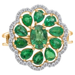 2.70 Carat Zambian Emerald 0.25 Carat SI/H Diamond Ring 14 Karat Yellow Gold