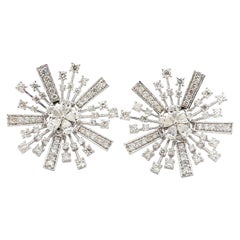2.70 Carats Diamond Snowflakes 18 Karat Gold Stud Earrings