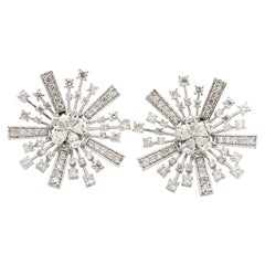 2.70 Carats Diamond Snowflakes 18 Karat Gold Stud Earrings