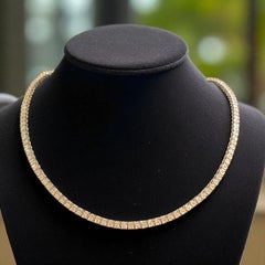 2.70 Carats F/VS1 Round Brilliant Diamonds Illusion Tennis Necklace In 18K Gold