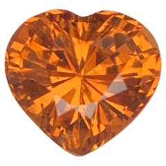 Grenat naturel à changement de couleur, 2,70 carats, en forme de cœur