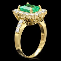 Bague en or jaune massif 14 carats avec émeraude naturelle de 2,70 carats et diamants