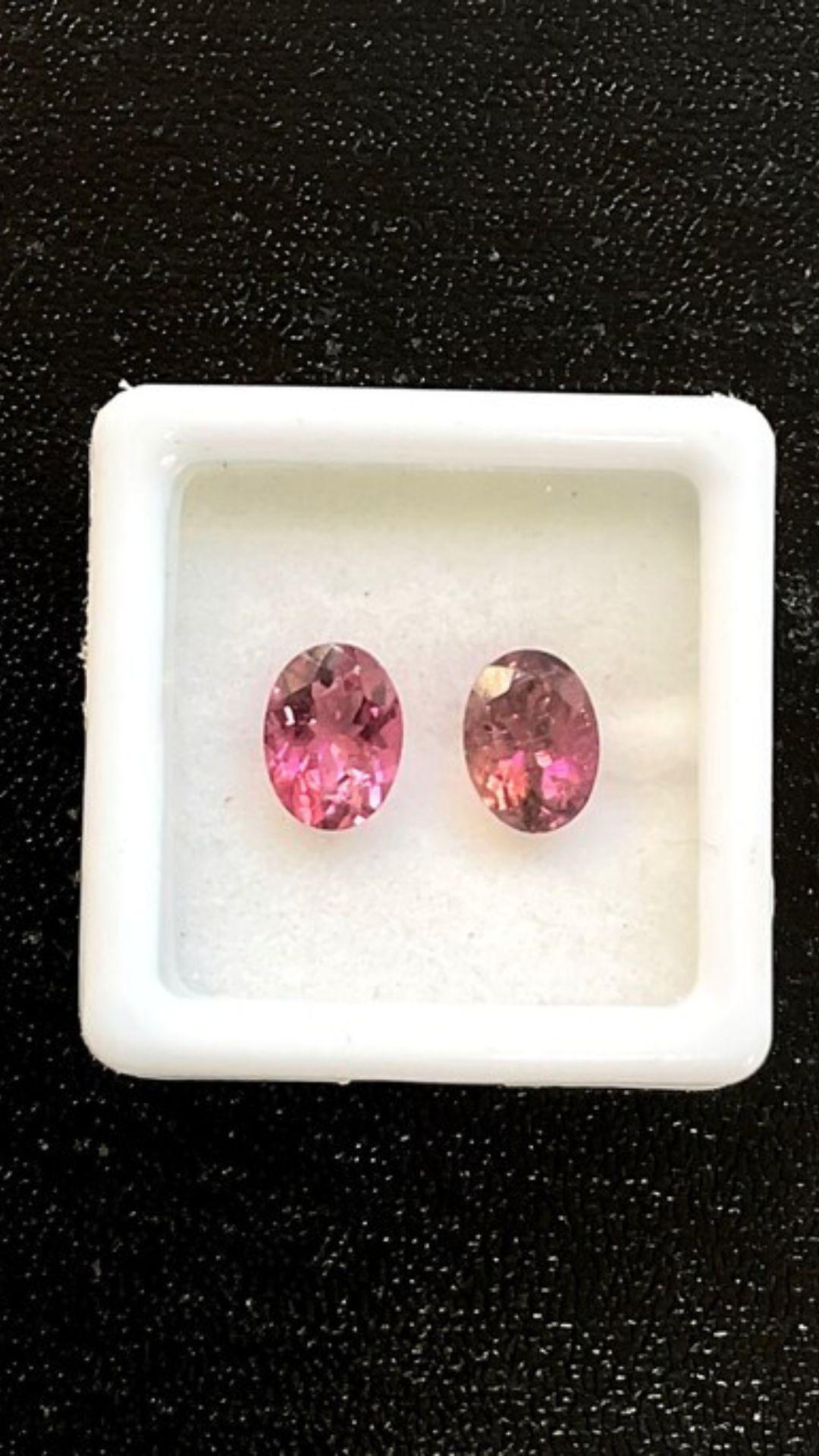 2.70 carats multi tourmaline , top quality tourmaline jewelry cut , natural tourmaline gemstone 2 pieces for jewelry

Gemstone - Tourmaline
Weight- 2.70 Carats
Shape - Oval
Size - 8x6 MM
Pieces - 2
Drill- Not Drilled


Prismatic Gems (: