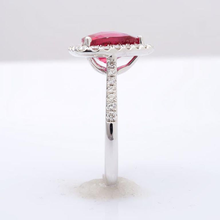 Modern 2.70 Carats Rubellite Diamonds set in 14K White Gold Ring For Sale