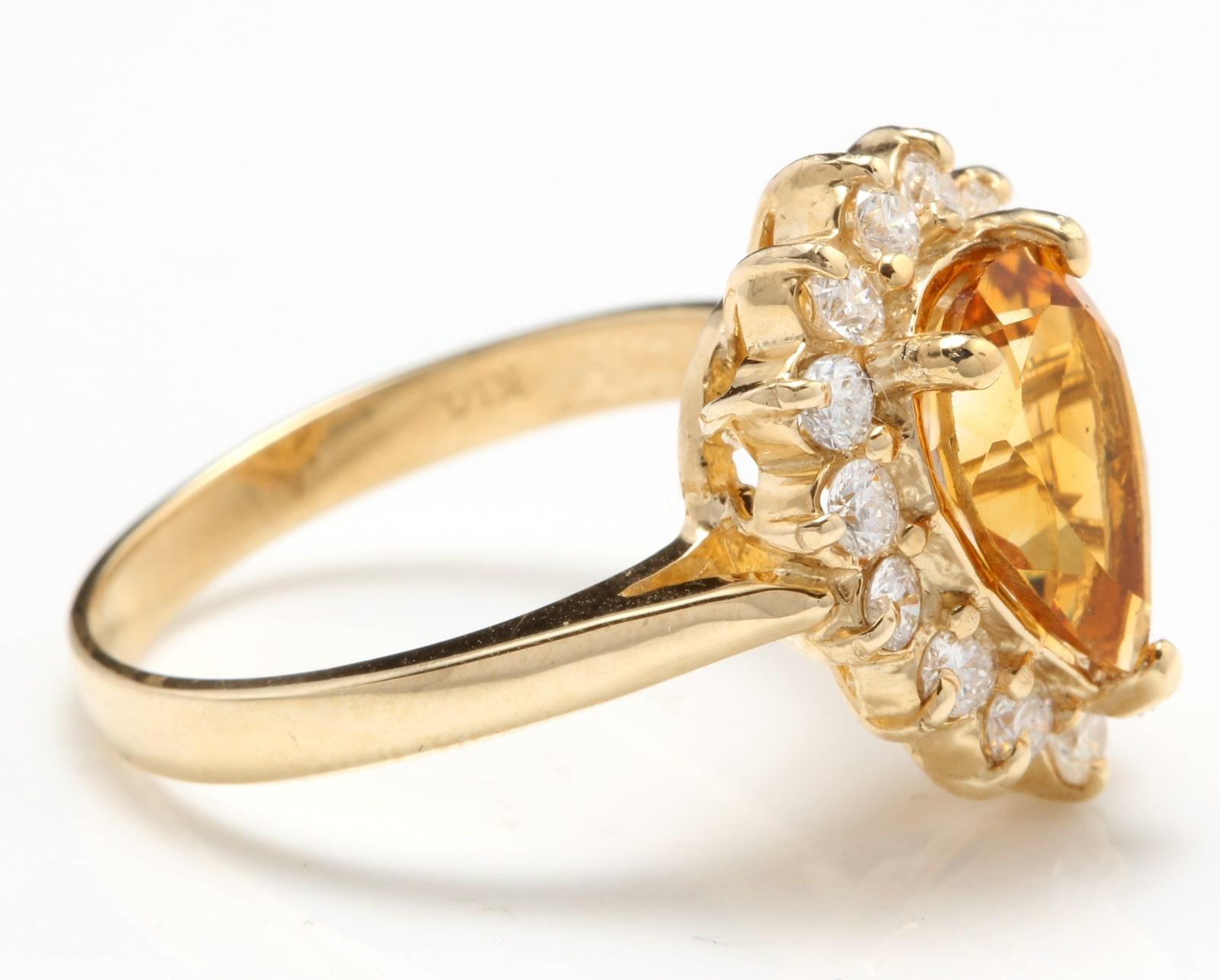 Mixed Cut 2.70 Ct Natural Very Nice Looking Citrine & Diamond 14K Solid Yellow Gold Ring For Sale
