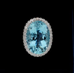 27.00 Ct Aquamarine Diamond 18 Kt ring