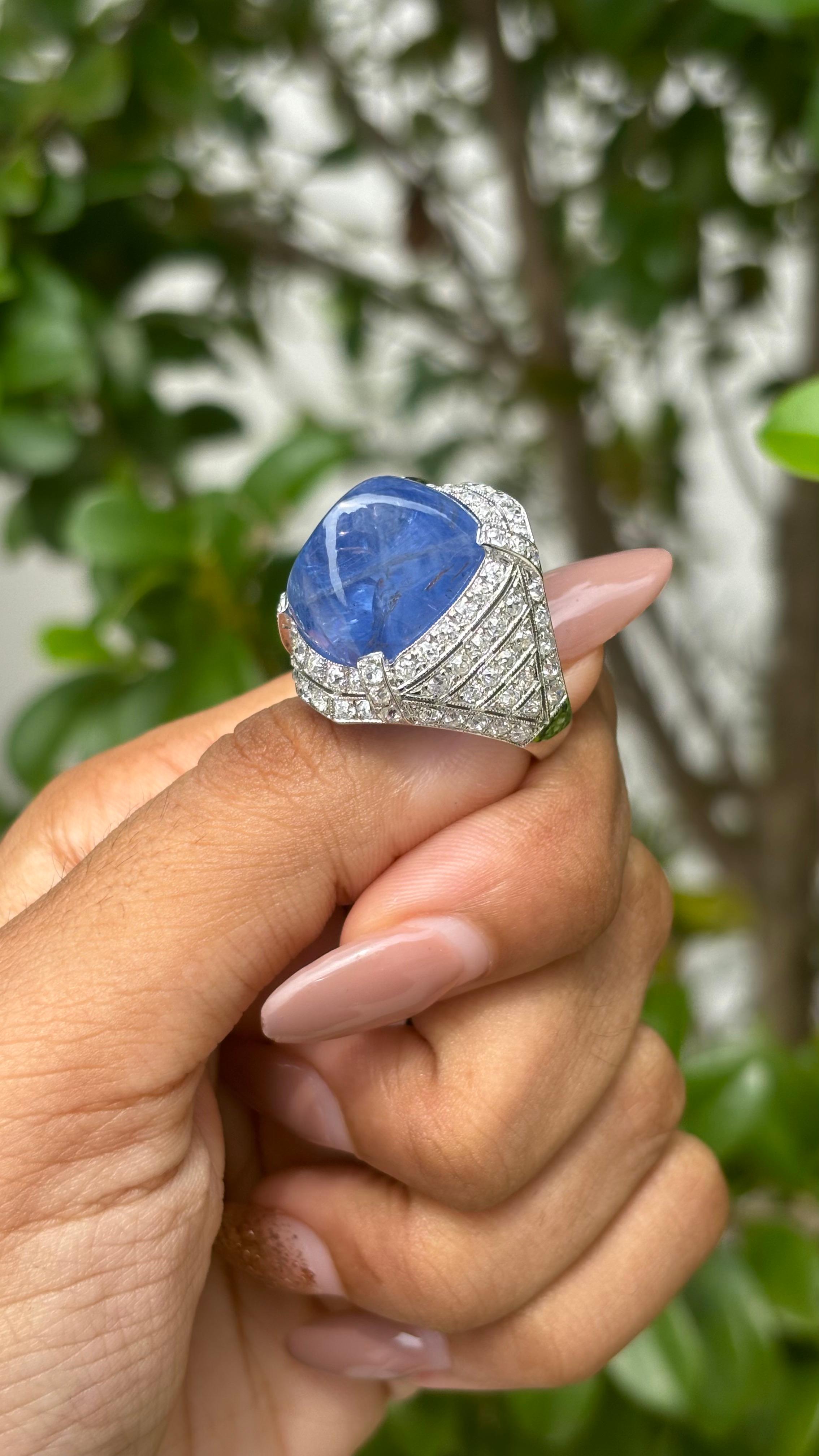 27,05ct No-Heat Sugarloaf Sapphire & OMC Diamond Art Deco Ring in 18K Weißgold (Kegel-Cabochon)