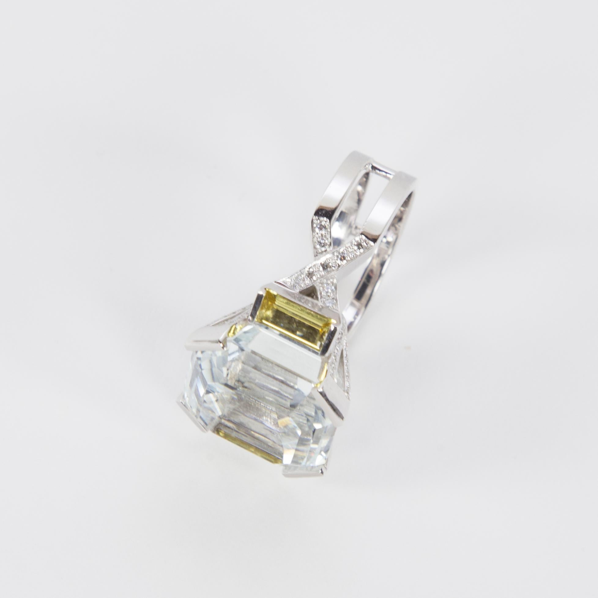 27.06 Carat Asscher Cut White Topaz Diamond Gold Ring Estate Fine Jewelry For Sale 2