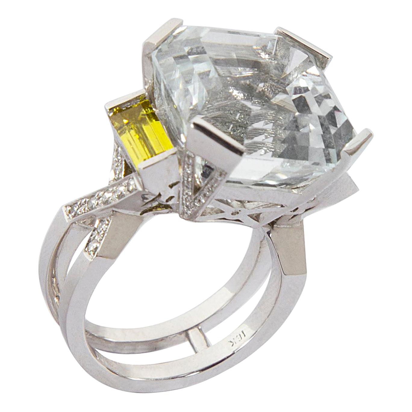 27.06 Carat Asscher Cut White Topaz Diamond Gold Ring Estate Fine Jewelry For Sale