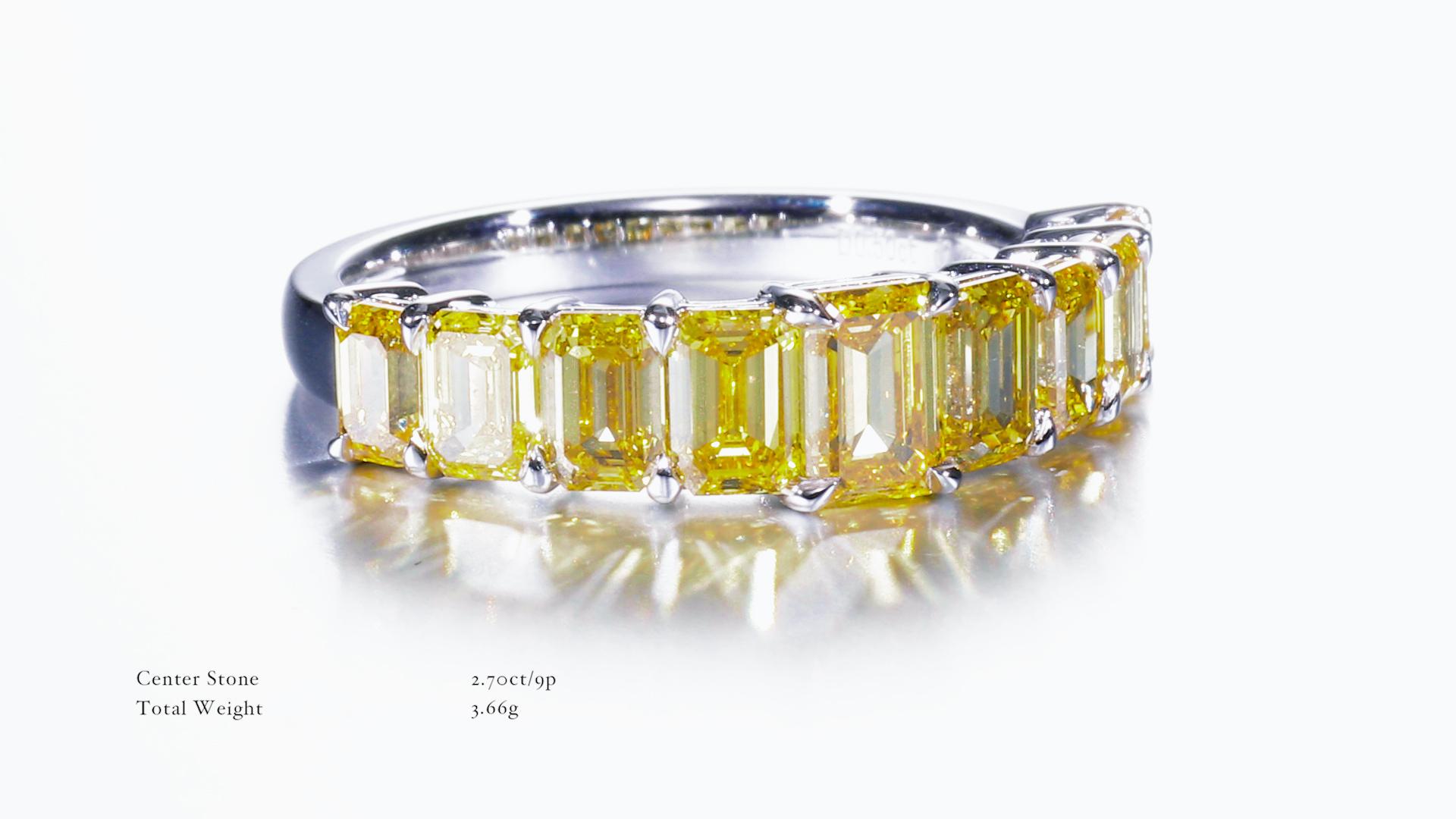2.70Ct/9pcs Natural Fancy Yellow Zimmi Emerald shape Diamond Ring 18KT Gold. In New Condition For Sale In Hong Kong, HK