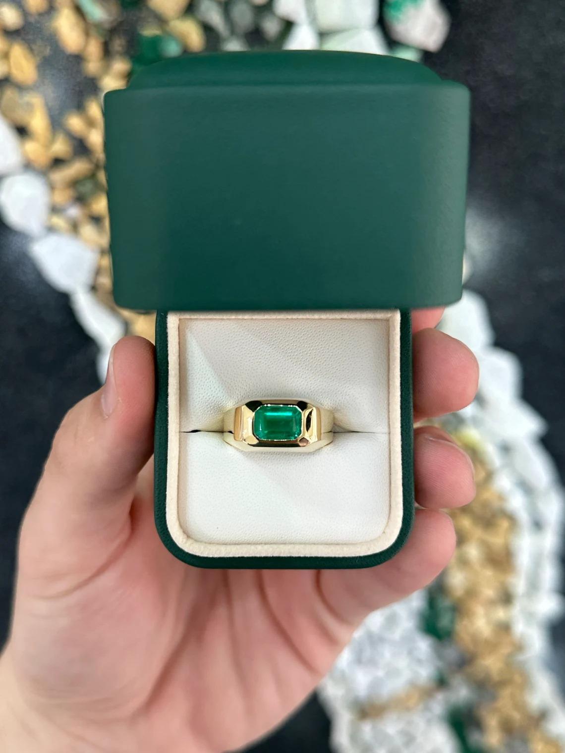 2.70ct AAA+ Rich Vivid Muzo Green Colombian Emerald-Emerald Cut Gold Gypsy Ring For Sale 2