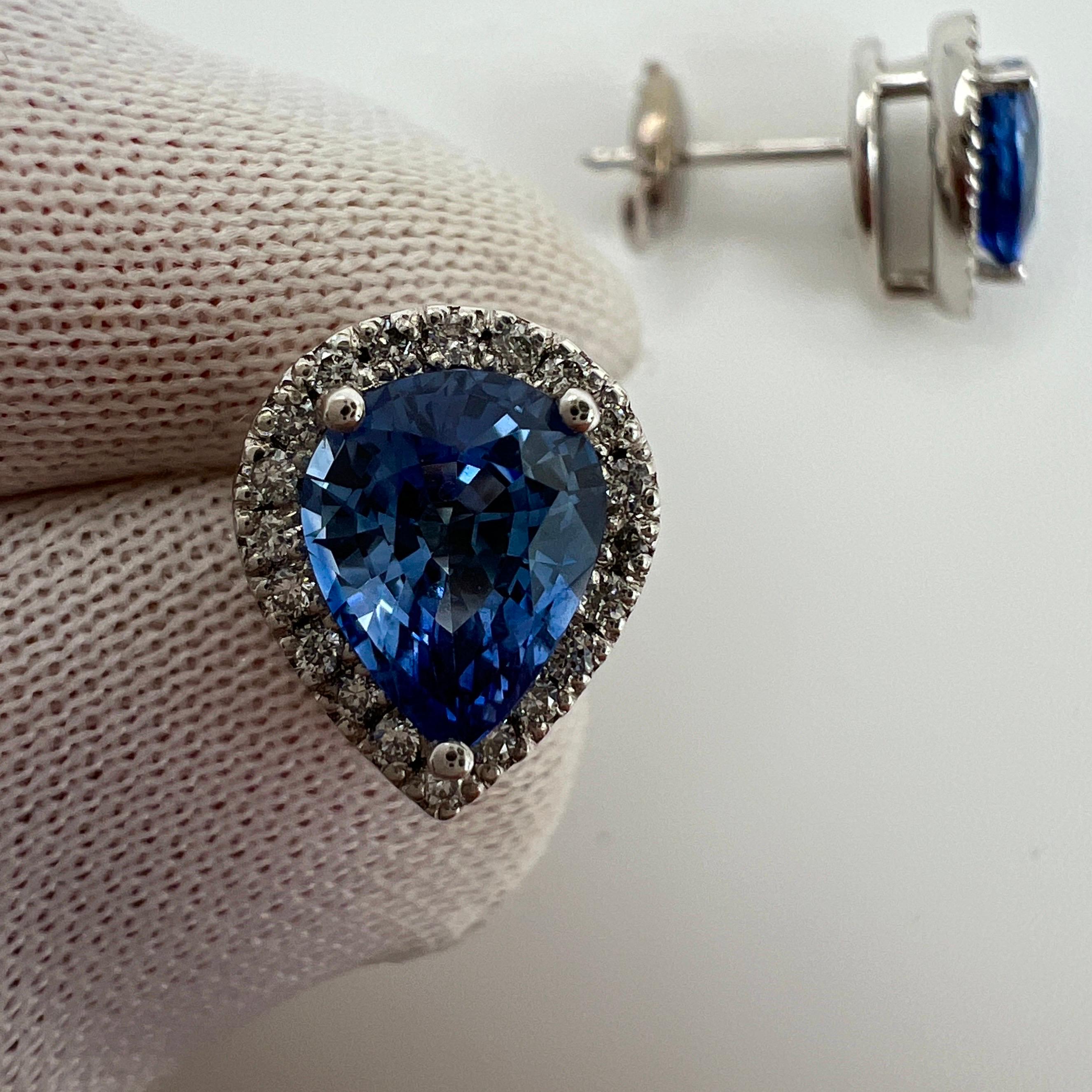 Taille poire 2.70ct Fine Blue Ceylon Sapphire Diamond 18k White Gold Pear Halo Stud Earrings en vente