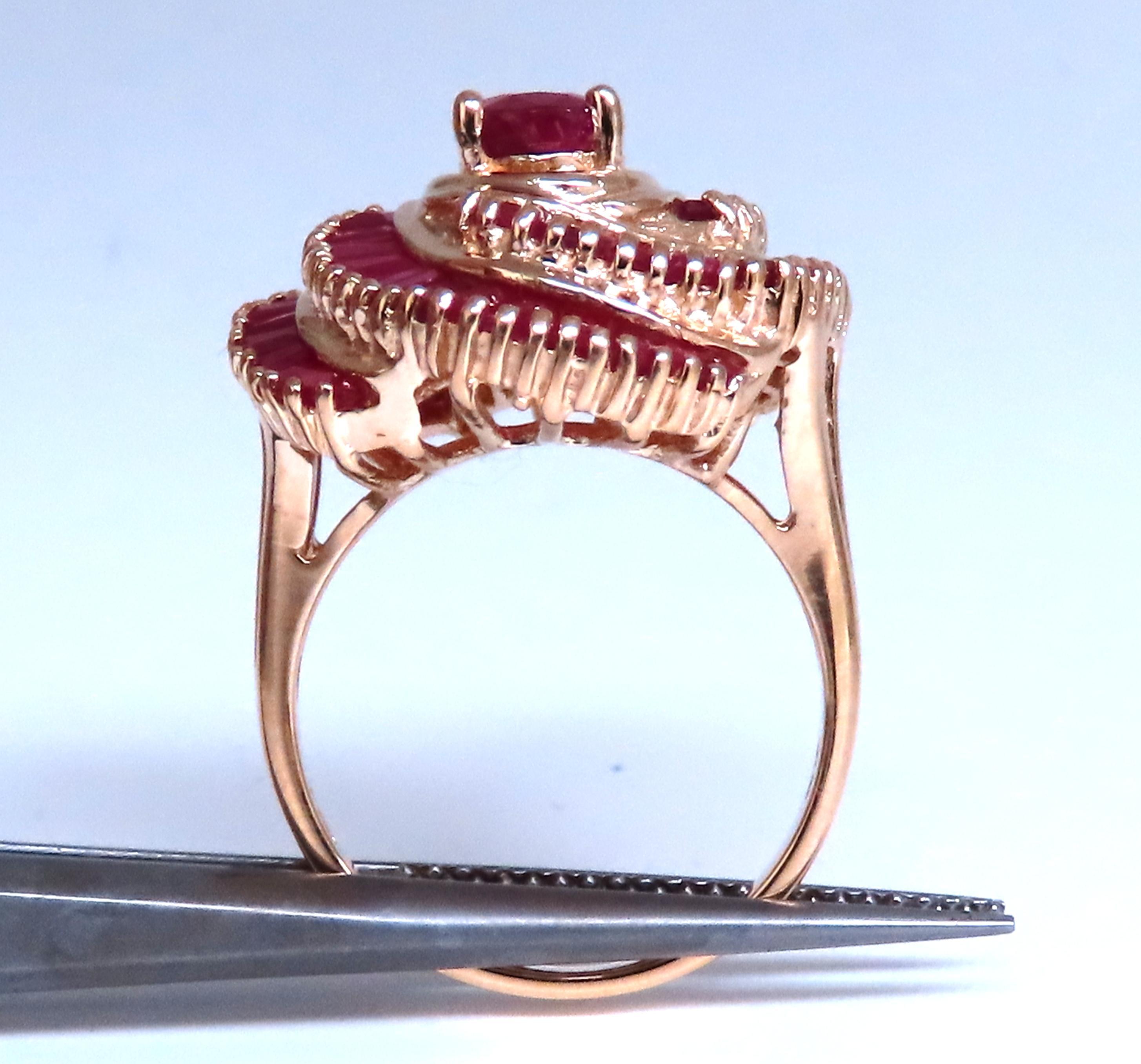 Anello Ballerina da cocktail in rubino naturale da donna

Centro: Rubino ovale da .70ct
6.9 x 4.9mm
Traslucido

Rubini Baguette Nature da 2,00 carati

Anello: 18 x 19 mm
Profondità: 10 mm
Taglia 5
Oro giallo 14kt 6,8 grammi
$4000 Certificato di