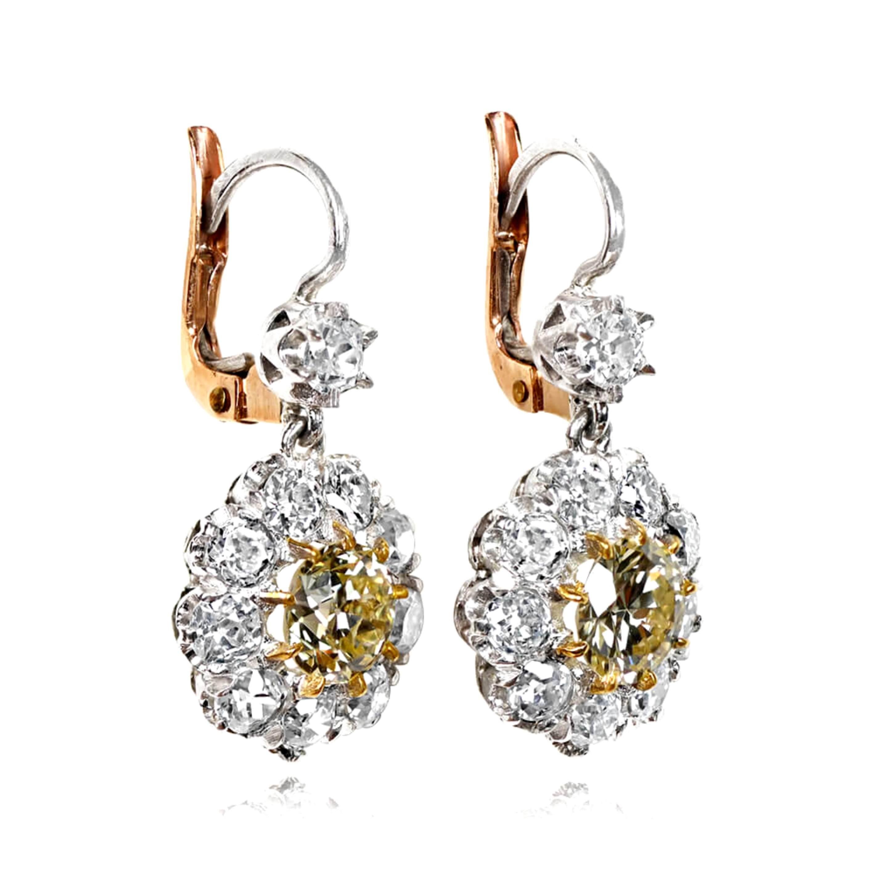 2.70ct Old Euro-Cut Diamond Earrings, VS1 Clarity, Diamond Halo, 18k Yellow Gold In Excellent Condition For Sale In New York, NY