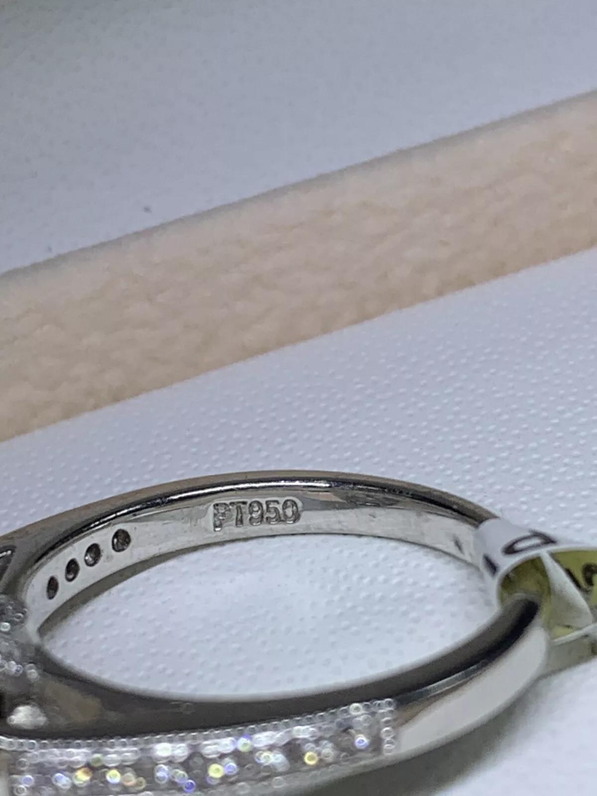 da uomo o donna Anello di fidanzamento con rubino burma e diamante da 2,70 carati in oro bianco 18 carati. in vendita