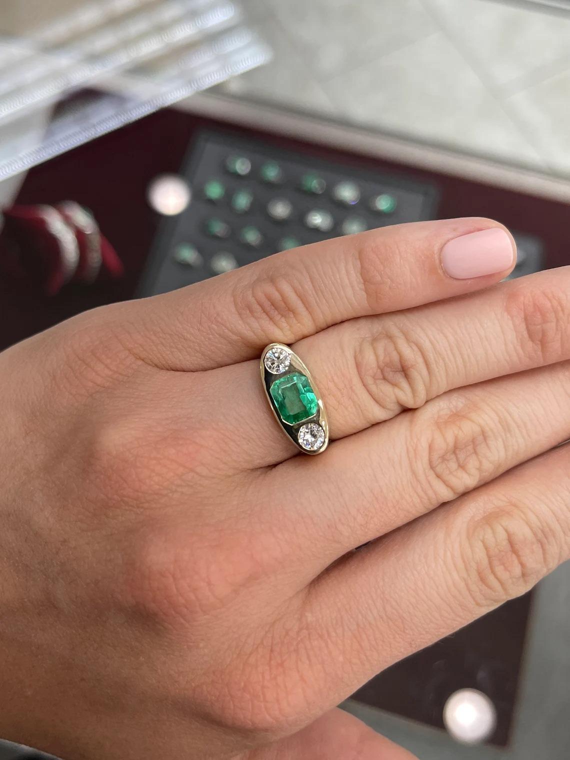 2,70tcw 14K kolumbianischer Zigeunerring mit drei Steinen, Smaragd-Emerald-Schliff & Diamant (Moderne) im Angebot