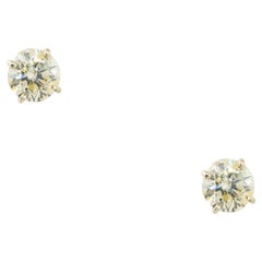 2.71 Carat Diamond Stud Earrings 14 Karat in Stock