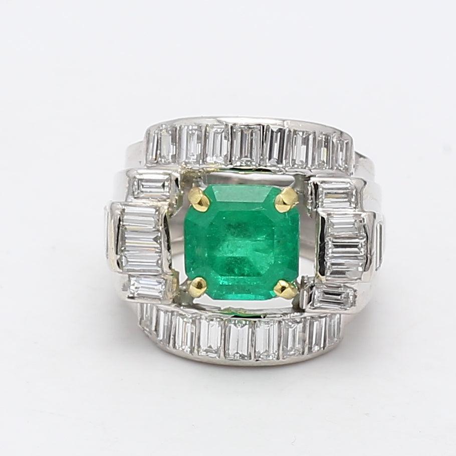 2.71 Carat Emerald 2.66 Carat Baguette Shape G VS2 Diamond Platinum Cluster Ring