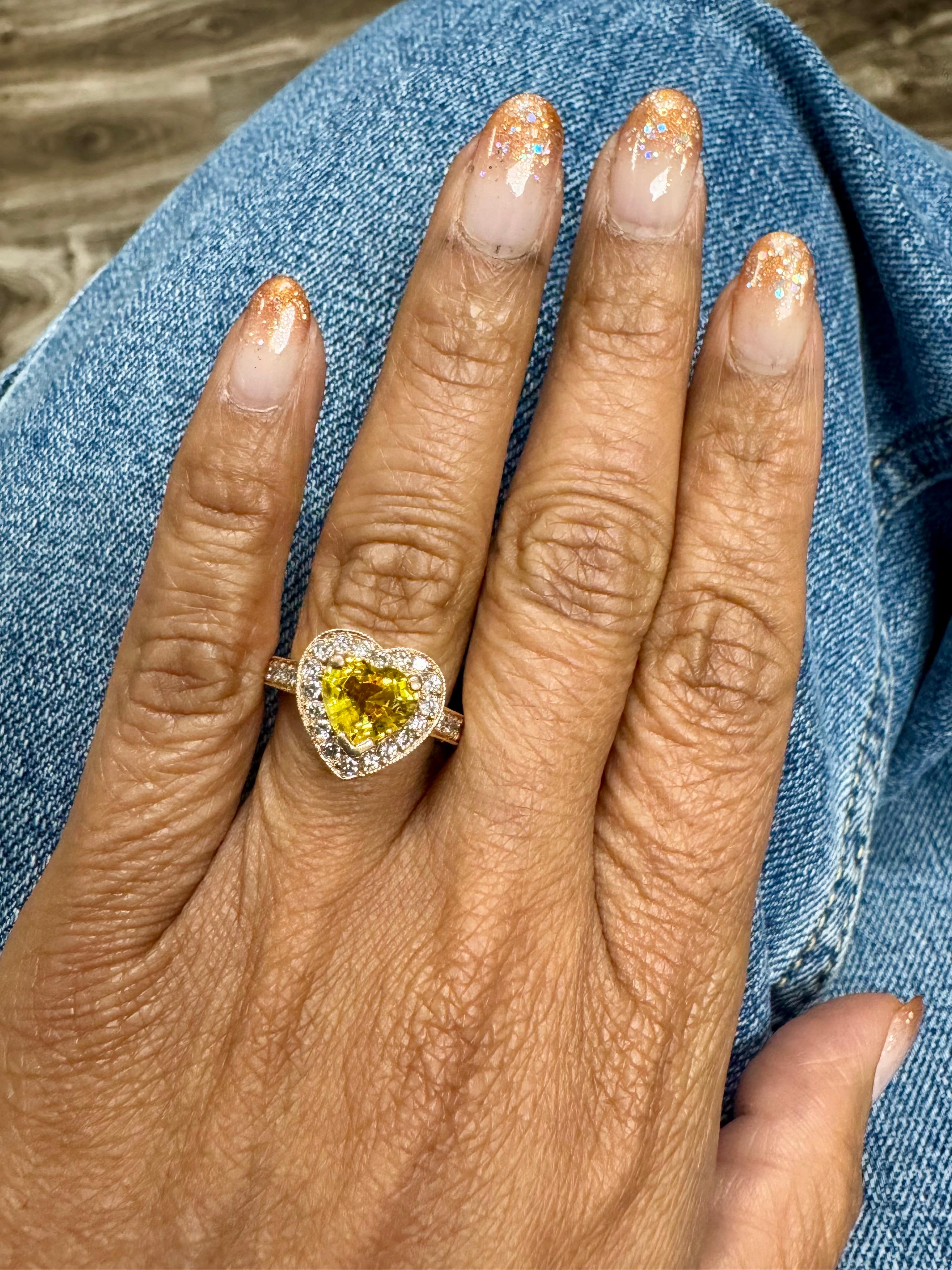 2,71 Karat Herzschliff Gelber Saphir Diamant Verlobungsring Damen im Angebot