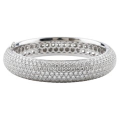 27.19 Carat SI Clarity HI Color Diamond Bangle Bracelet en or blanc 18 carats
