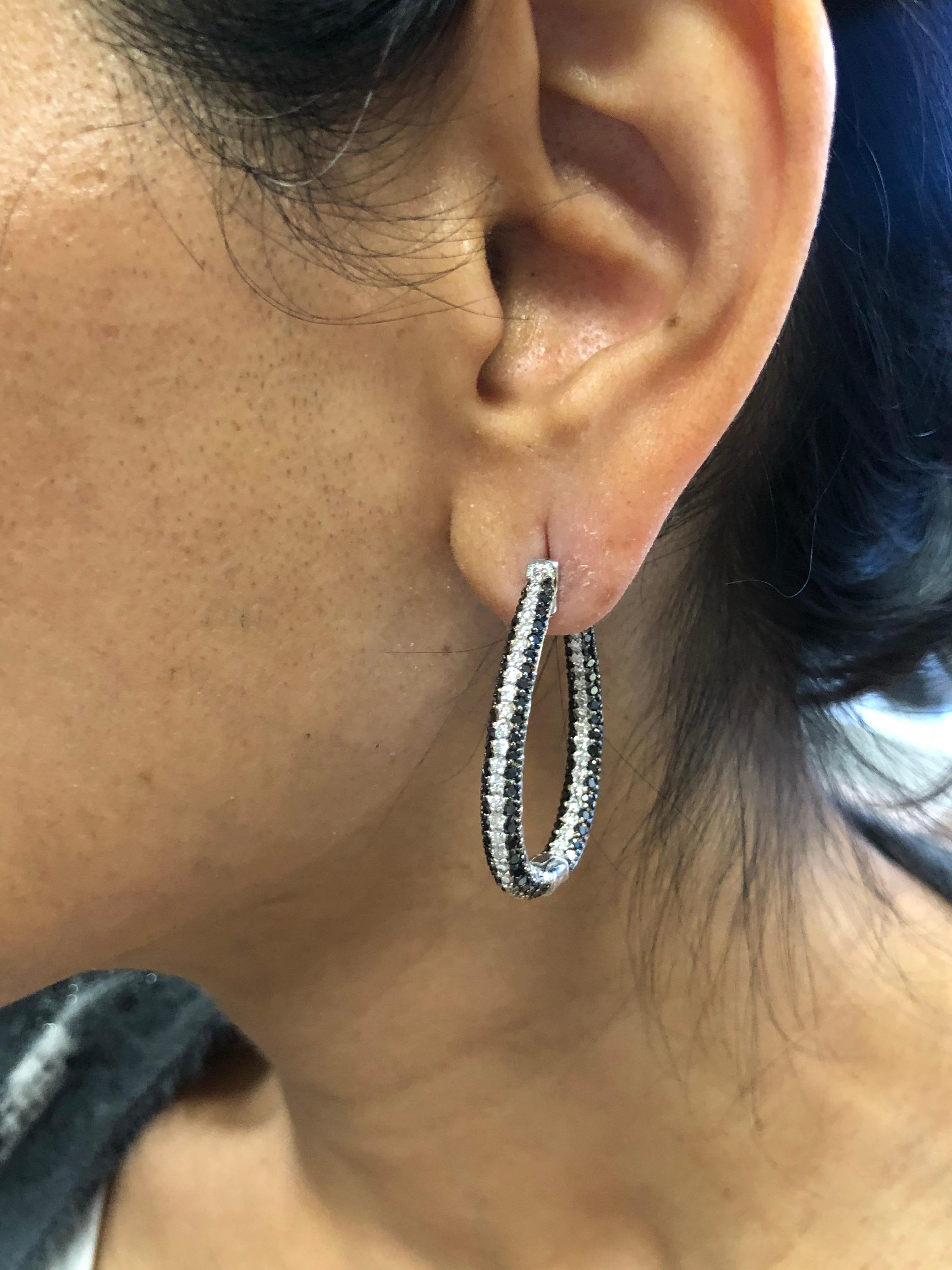 Women's 2.72 Carat Black Diamond White Diamond White Gold Hoop Earrings For Sale