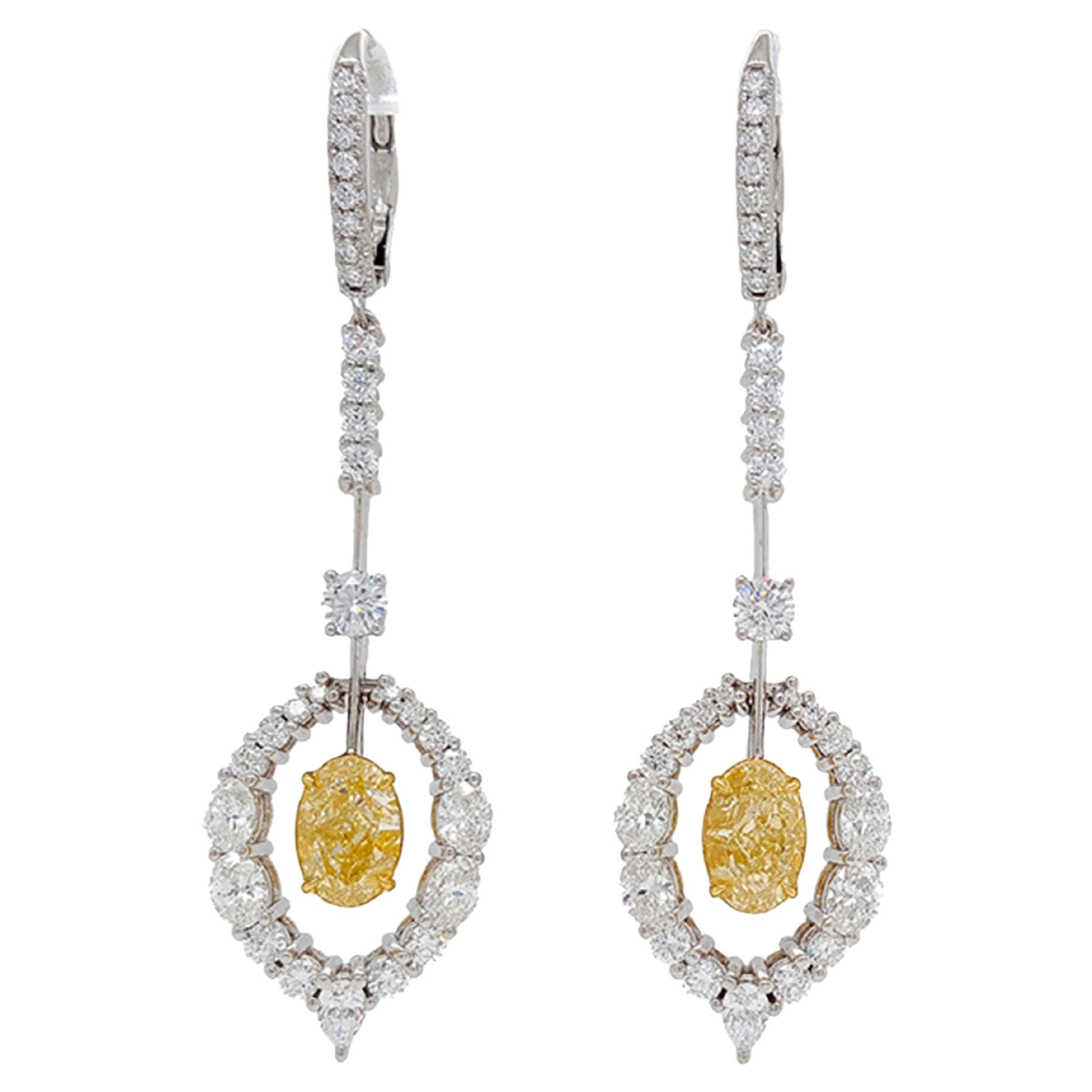 2.70 Carat Fancy Yellow Diamond 18k Gold Chandelier Drop Earring, GIA Certified