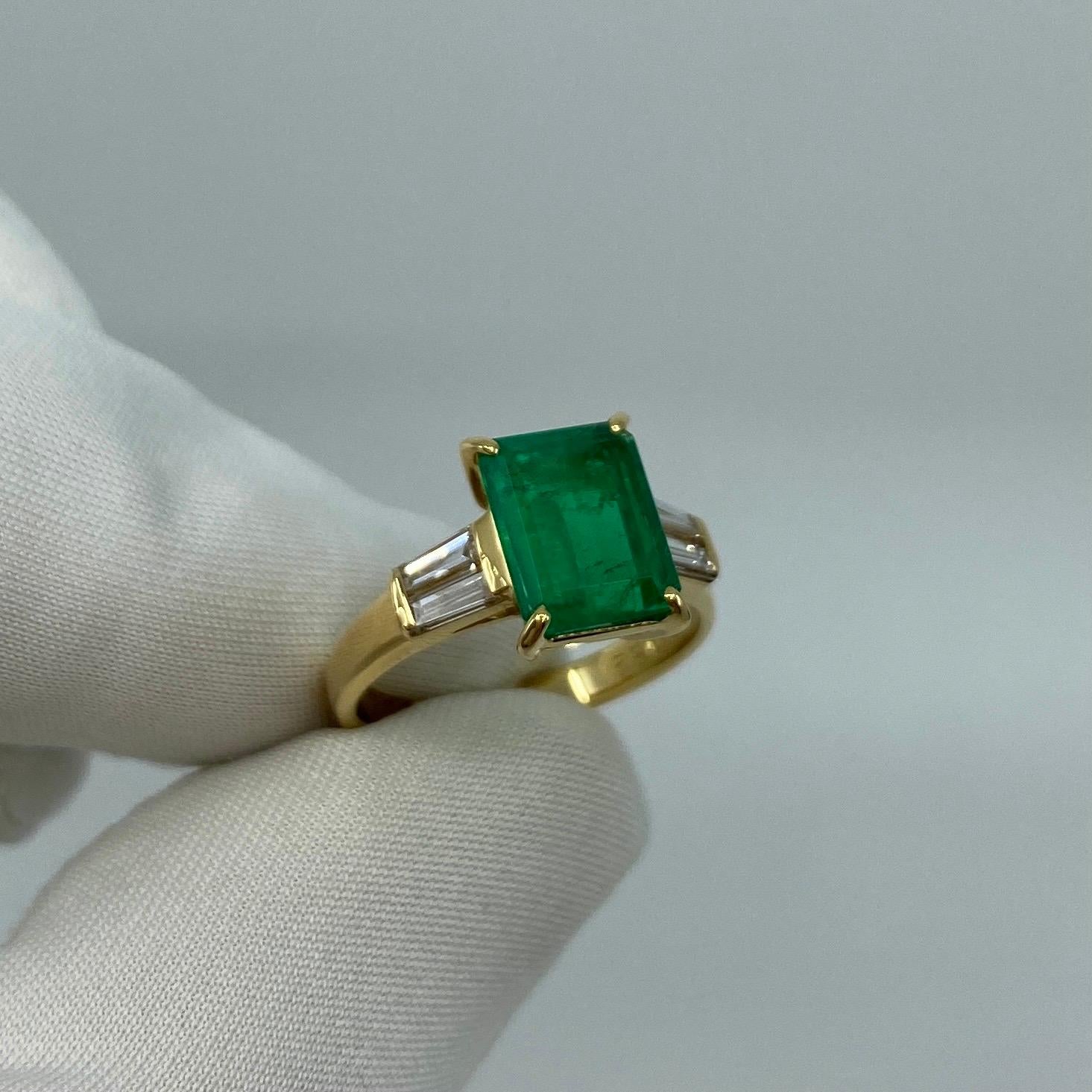 2.72 Carat Fine Vivid Green Colombian Emerald Diamond 18 Karat Yellow Gold Ring 6