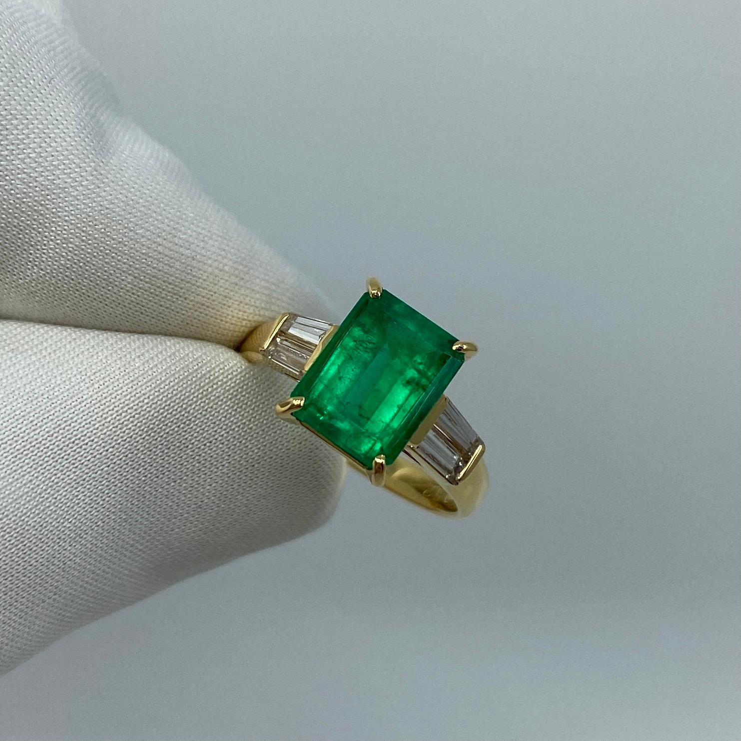 2.72 Carat Fine Vivid Green Colombian Emerald Diamond 18 Karat Yellow Gold Ring 7