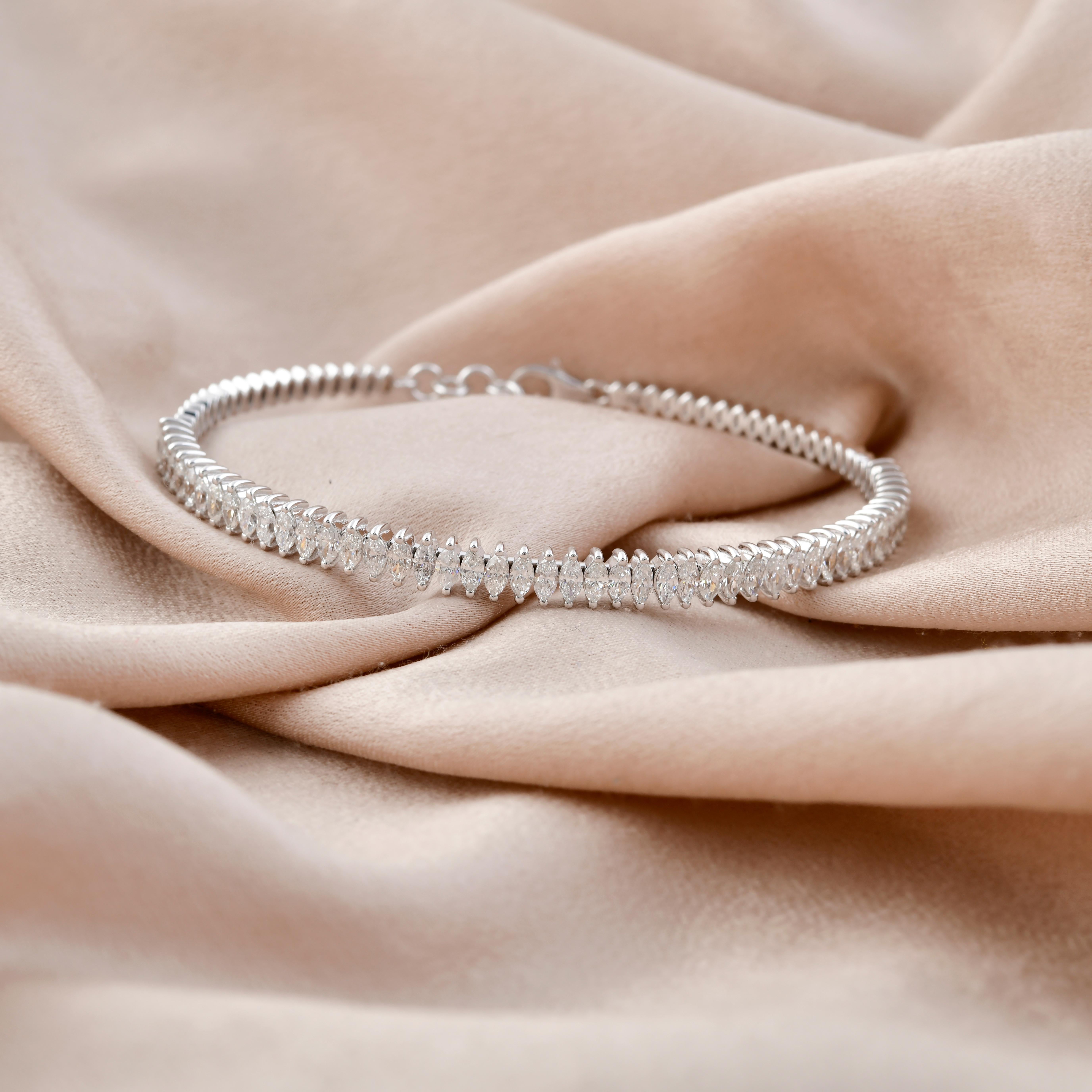 Modern 2.72 Carat Marquise Diamond Bracelet 18 Karat White Gold Handmade Fine Jewelry For Sale