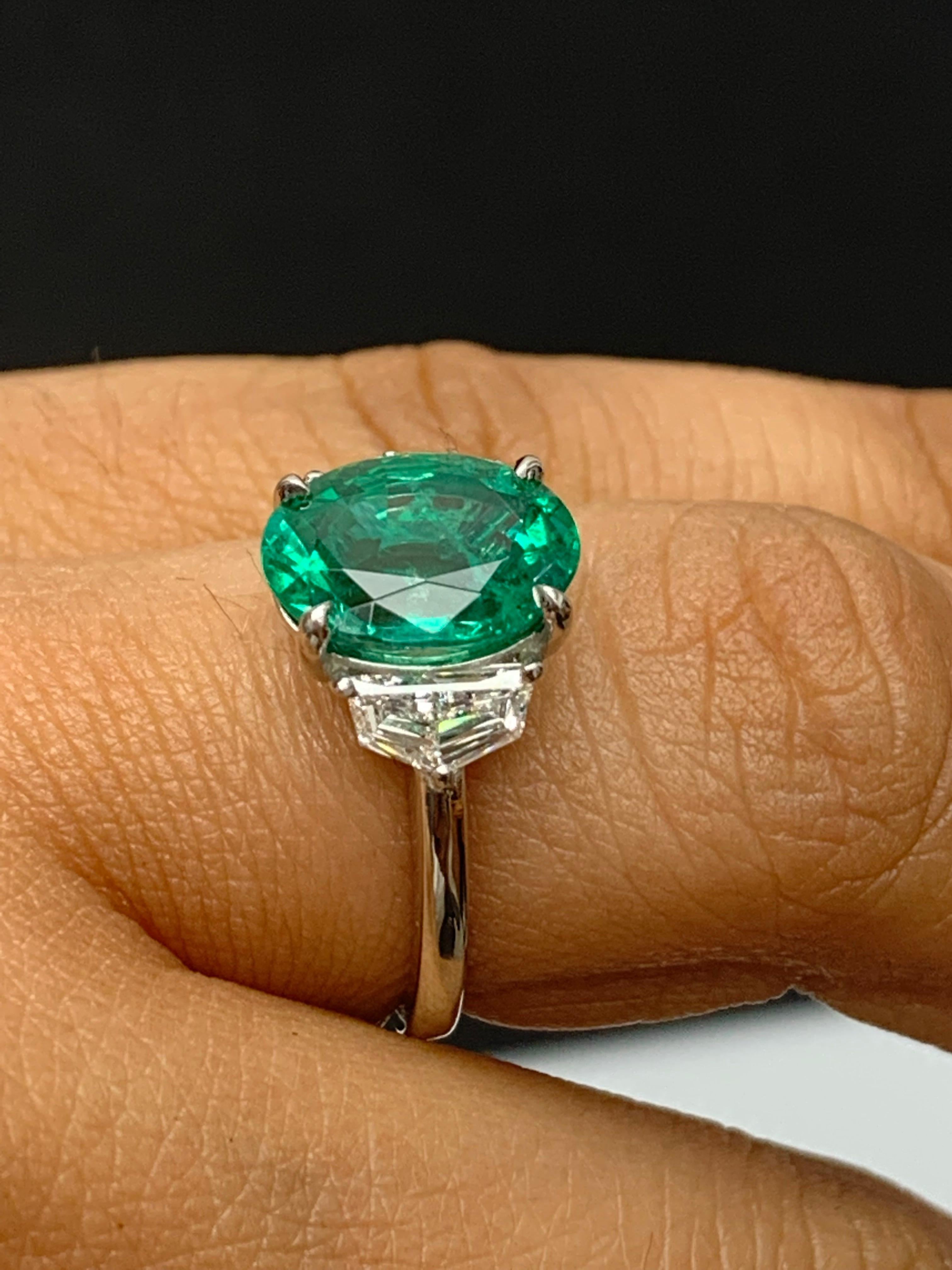 Certified 2.72 Carat Oval Cut Emerald Diamond Engagement Ring in Platinum For Sale 6