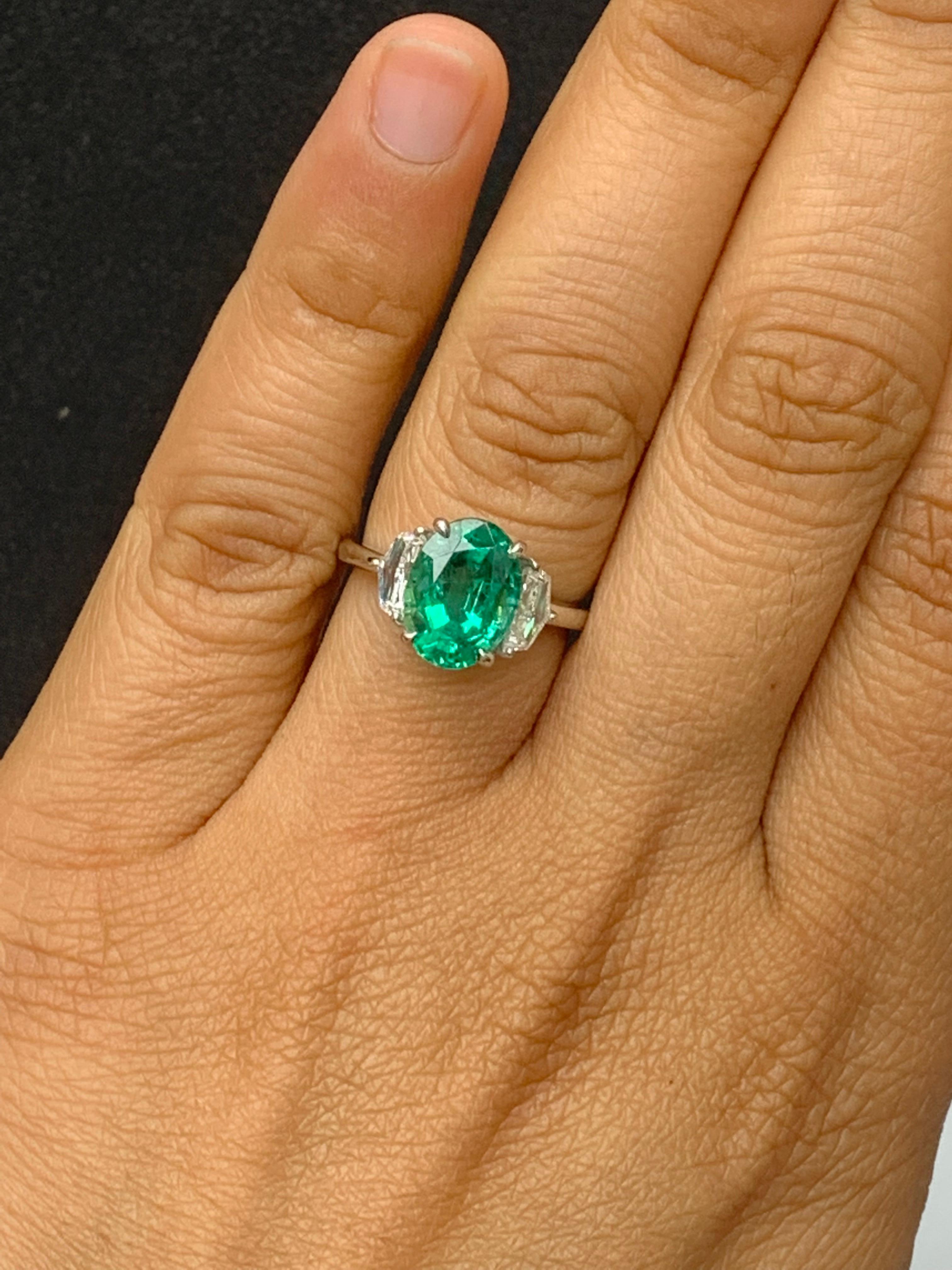 Certified 2.72 Carat Oval Cut Emerald Diamond Engagement Ring in Platinum For Sale 3
