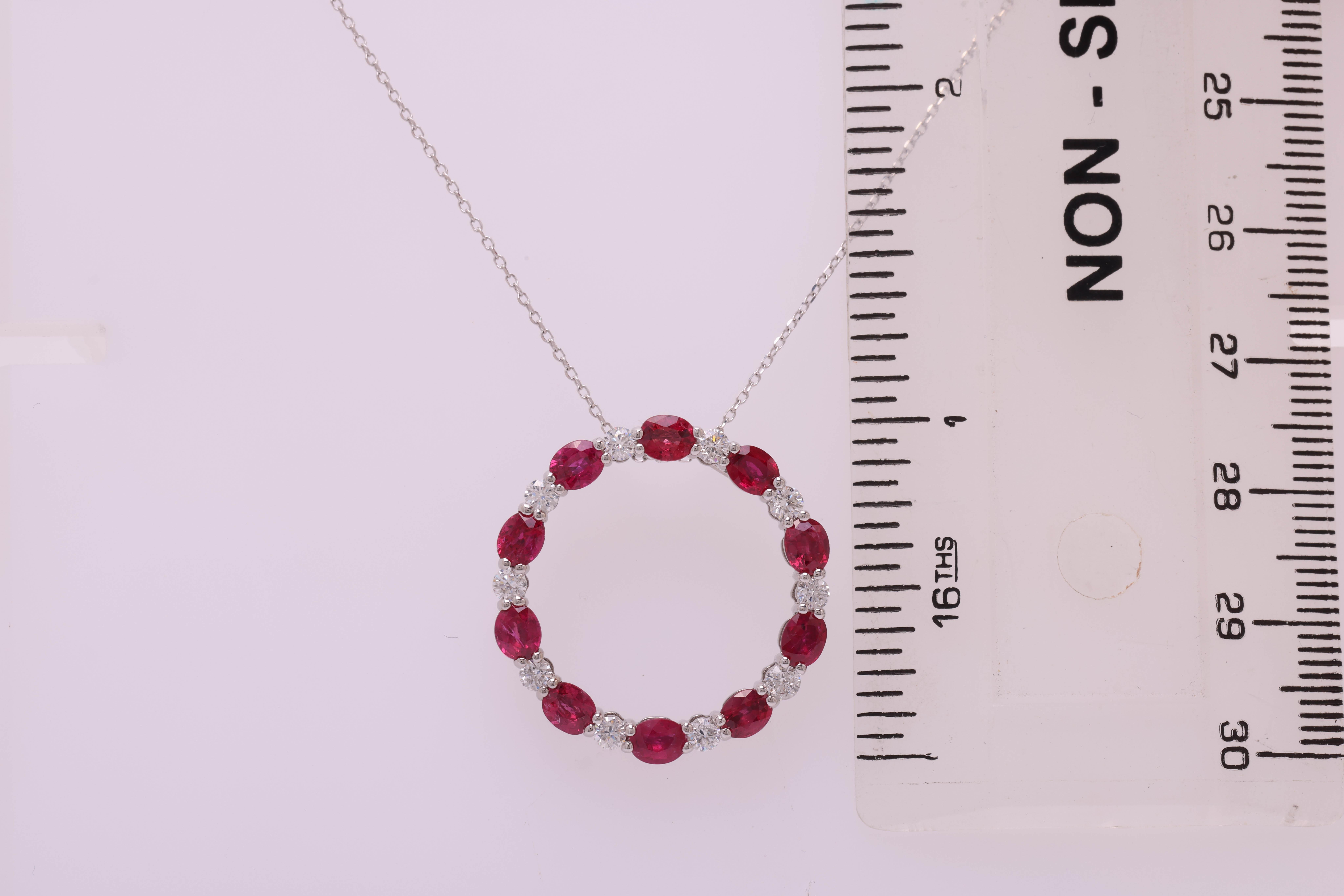 2,72 Karat Rubin im Ovalschliff und 0,65 Karat natürlicher Diamant-Anhänger in 14W ref2391 im Zustand „Neu“ im Angebot in New York, NY