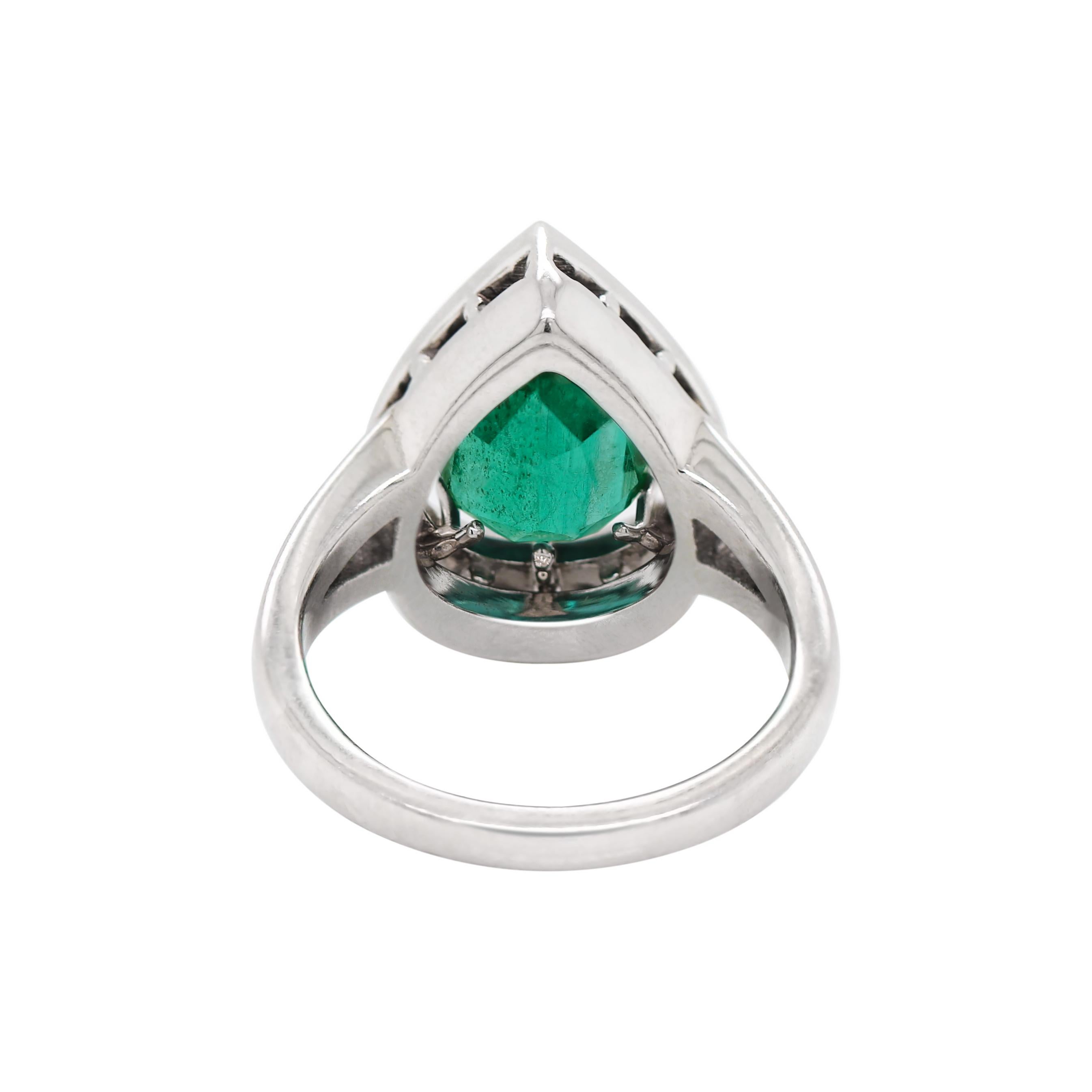 Pear Cut 2.72 Carat Pear Shaped Emerald Platinum Ring For Sale