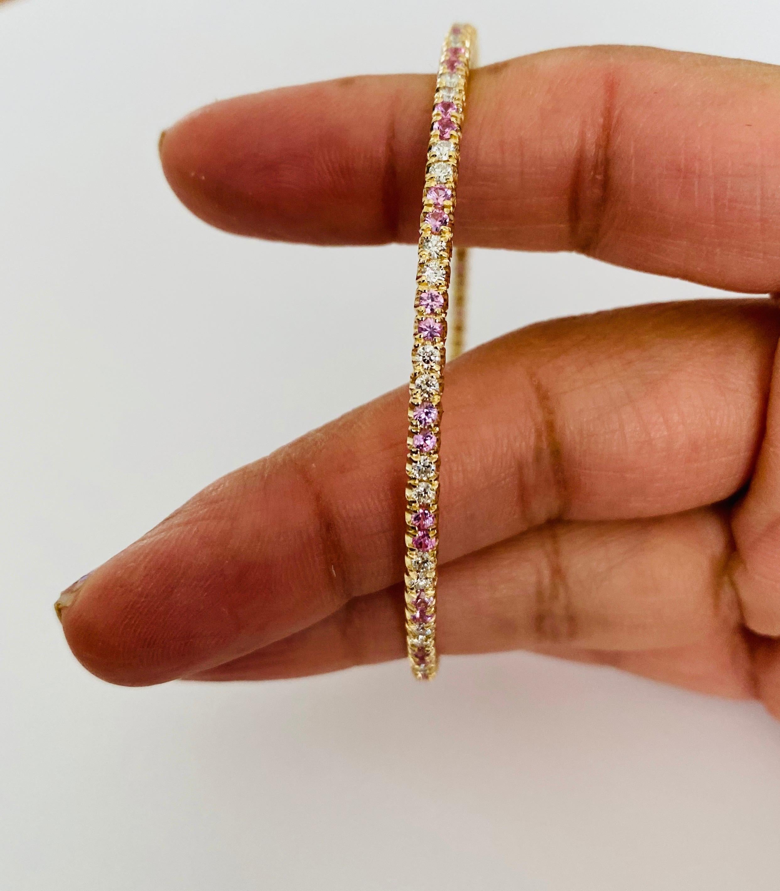 2.72 Carat Pink Sapphire Diamond 14 Karat Yellow Gold Eternity Bangle In New Condition In Los Angeles, CA