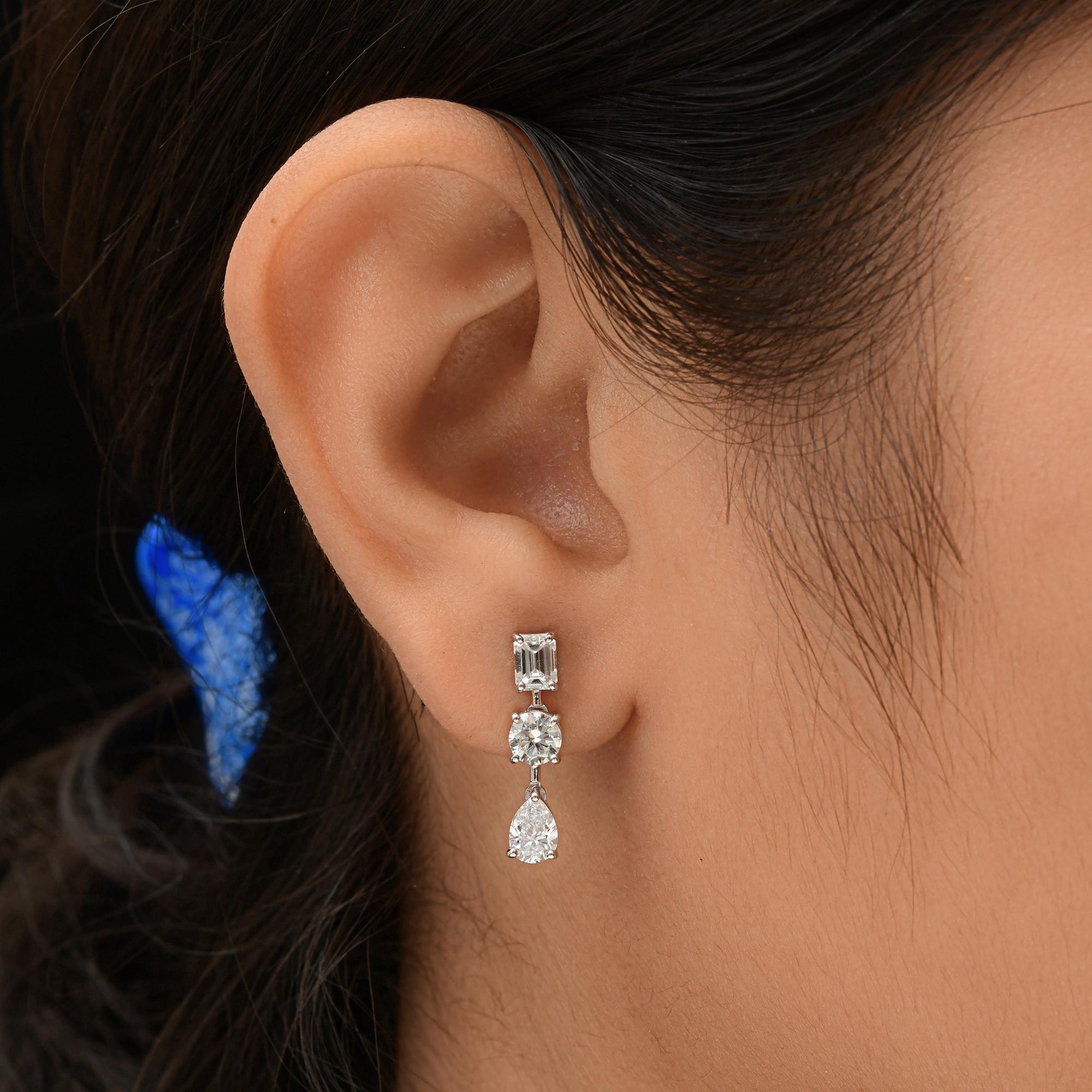 2,72 Karat SI/H Birnenschliff Diamant-Ohrringe mit Smaragdschliff 14 Karat Weißgold Schmuck (Moderne) im Angebot