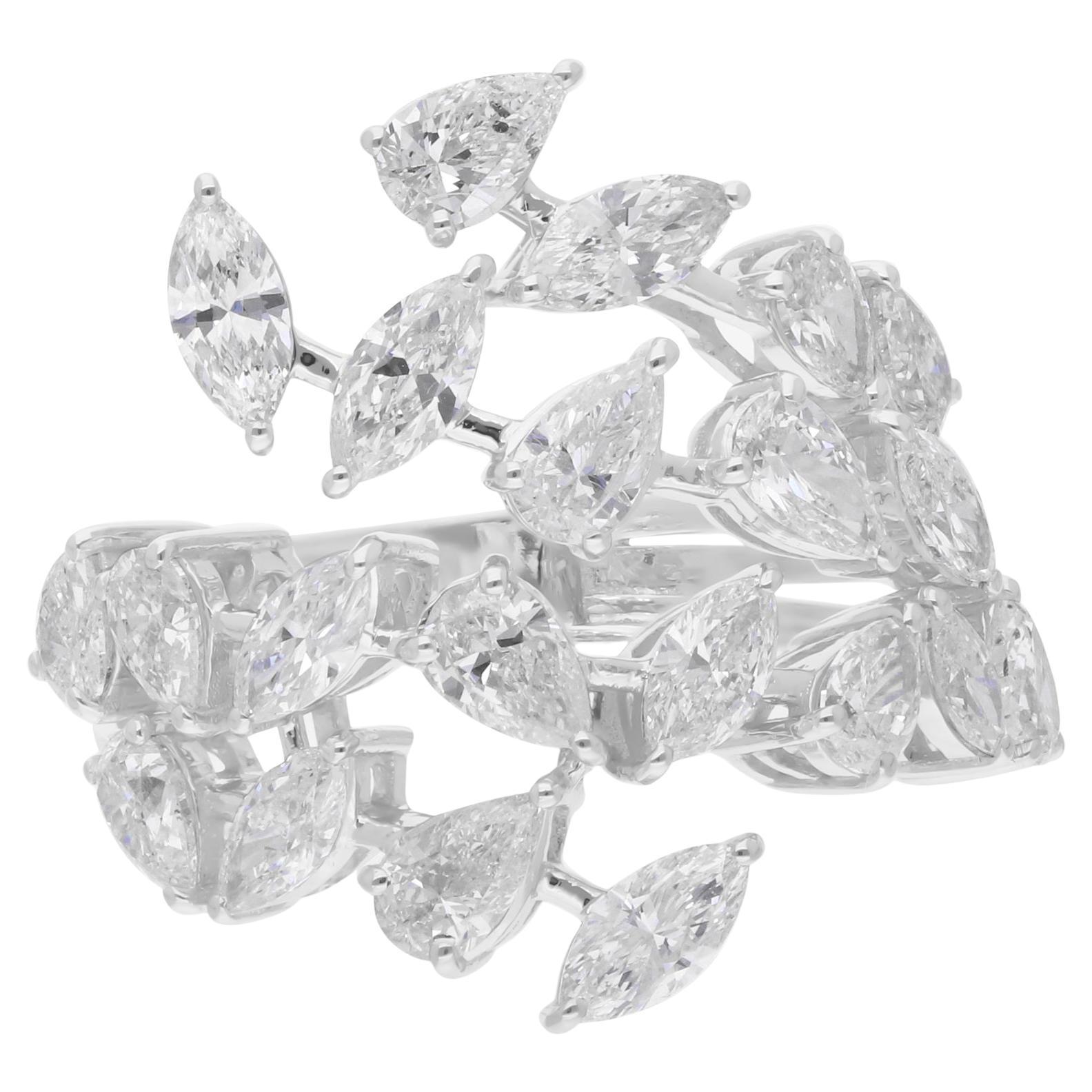 2.72 Carat SI/H Pear Marquise Brilliant Cut Diamond Ring 18 Karat White Gold For Sale