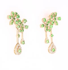 2.72 Carat Tsavorite Diamond 14 Karat Yellow Gold Earrings