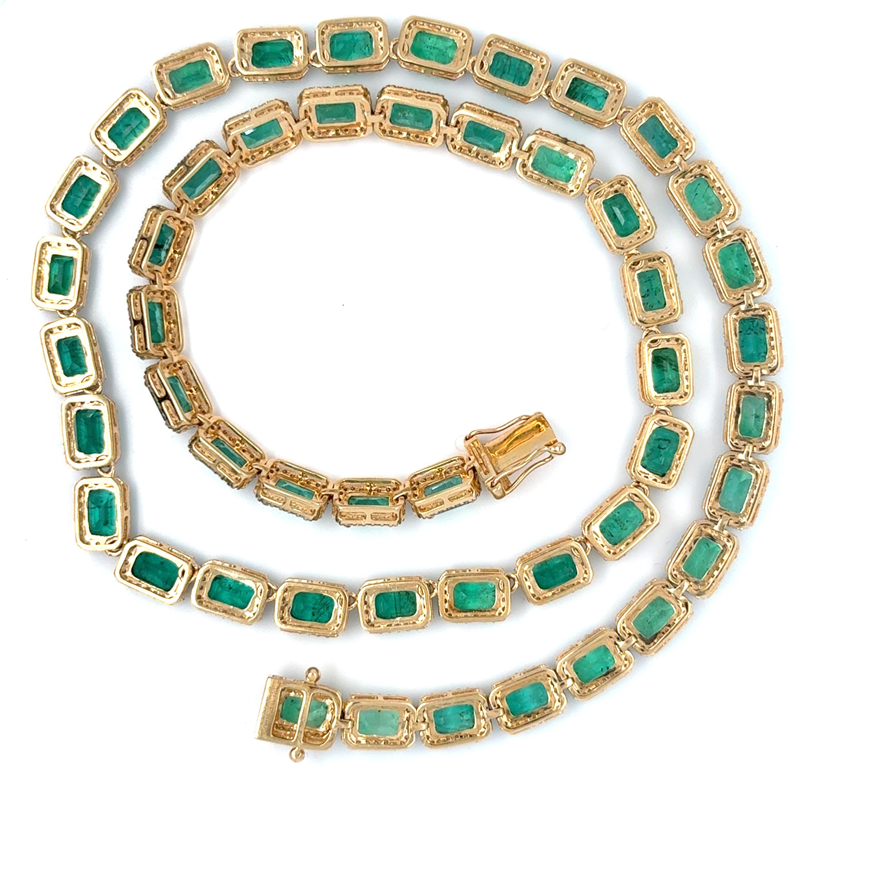 27.20 Carat Emerald Diamond Yellow Gold Necklace For Sale 5