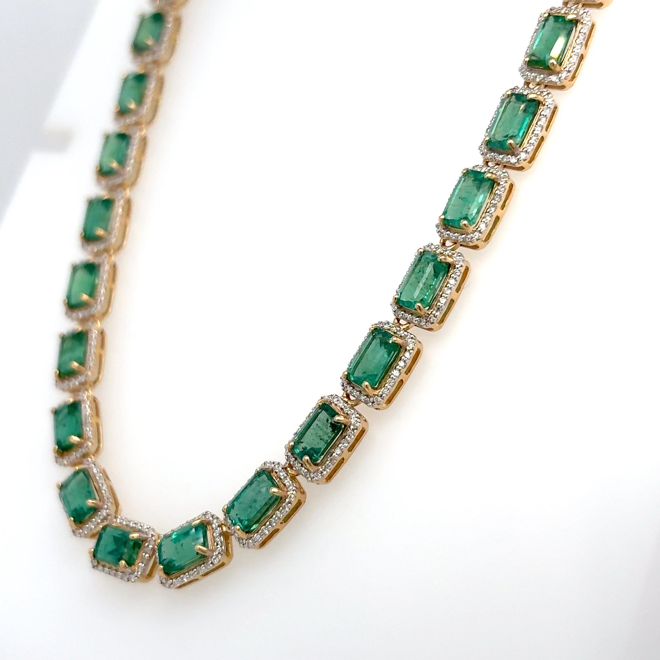 27.20 Carat Emerald Diamond Yellow Gold Necklace For Sale 6